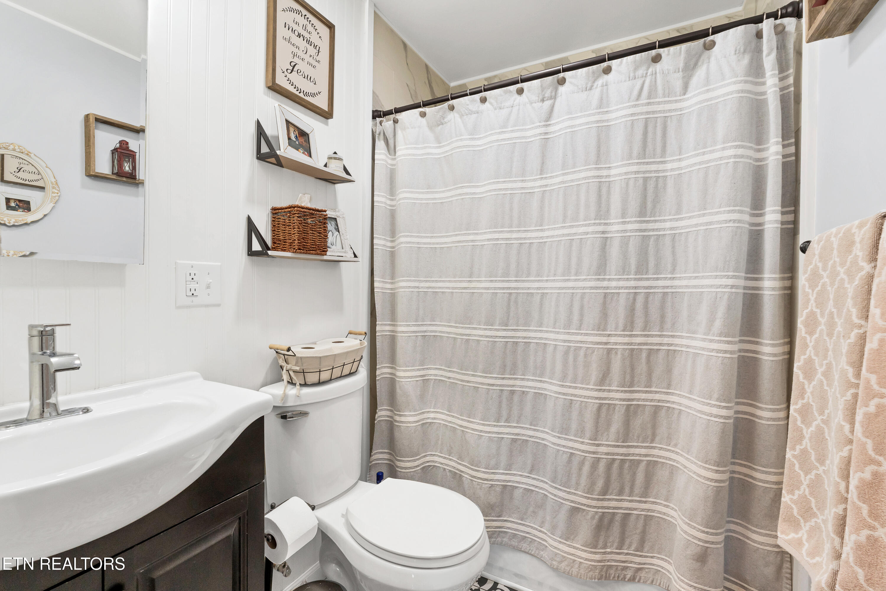 425 Sewanee Street Harriman TN 37748