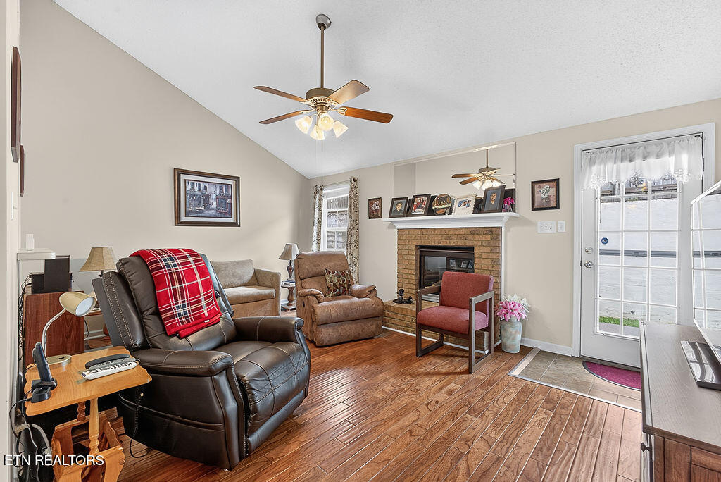 8033 Stablegate Way Powell TN 37849