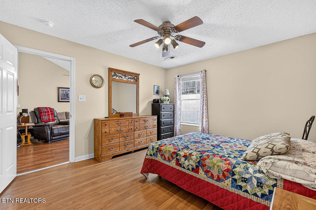 8033 Stablegate Way Powell TN 37849