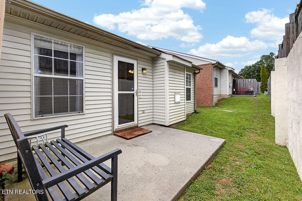 8033 Stablegate Way Powell TN 37849
