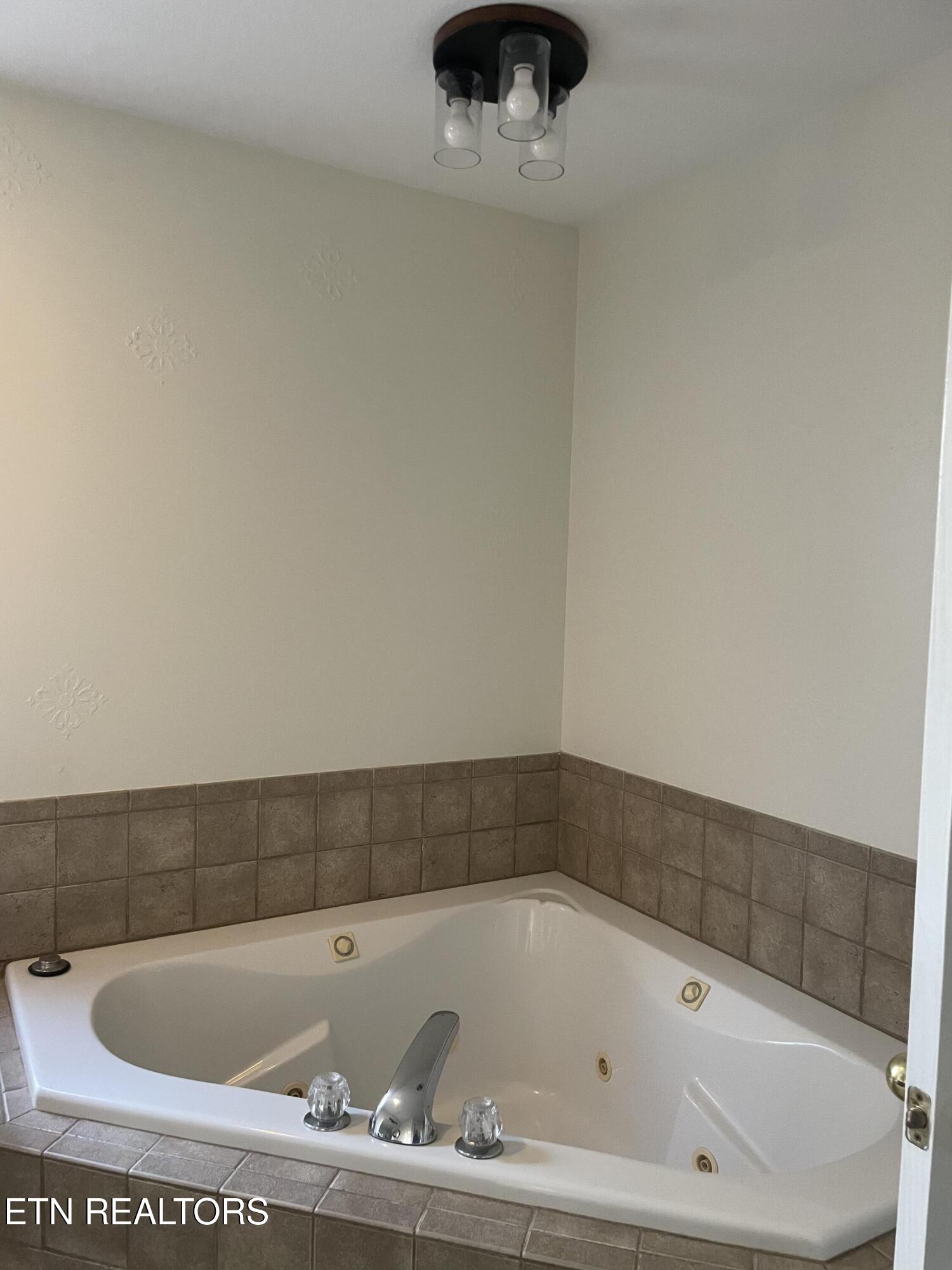 3315 Lighted Path Lane Knoxville TN 37931