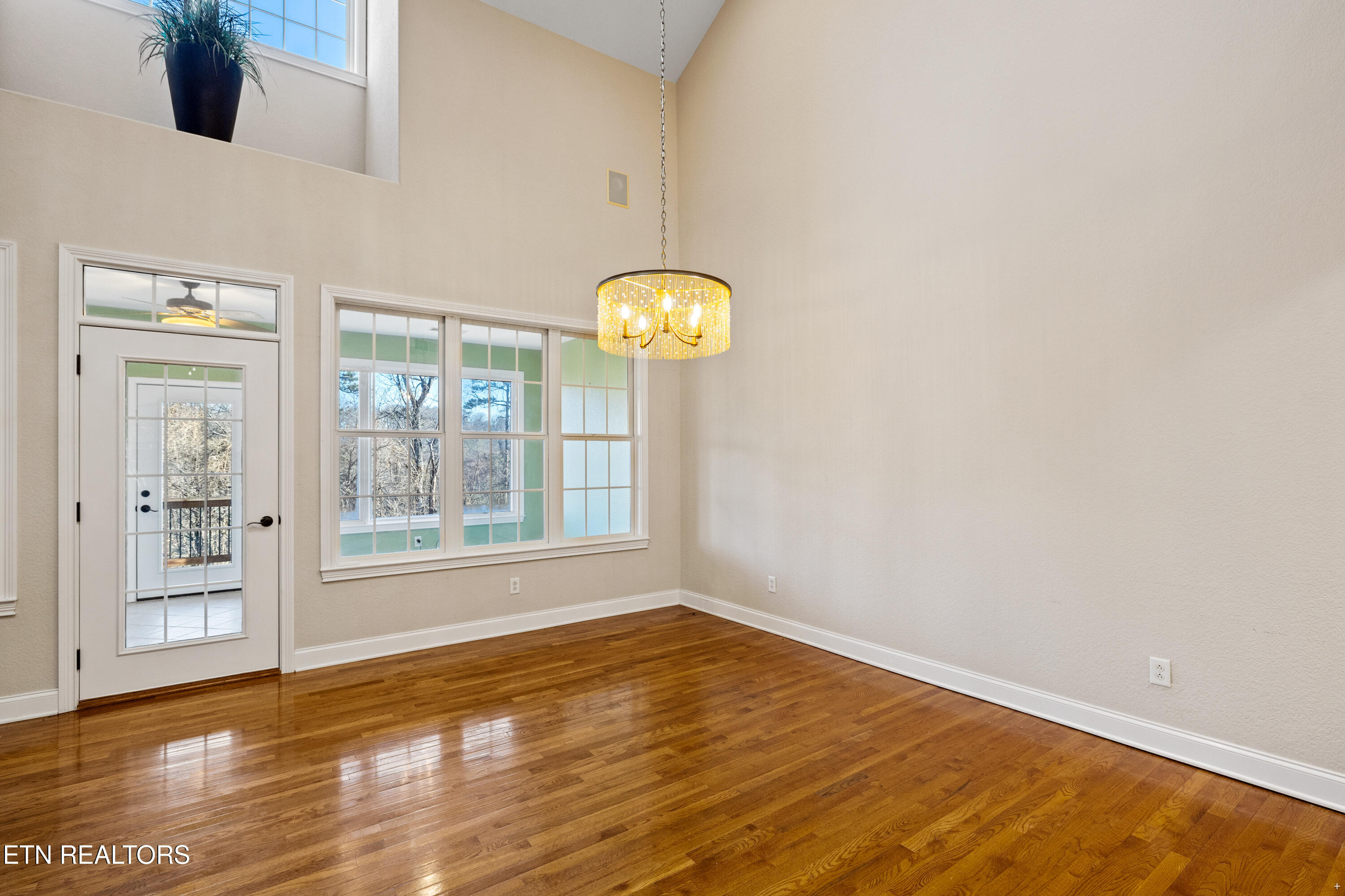 10033 Autumn Valley Lane Knoxville TN 37922