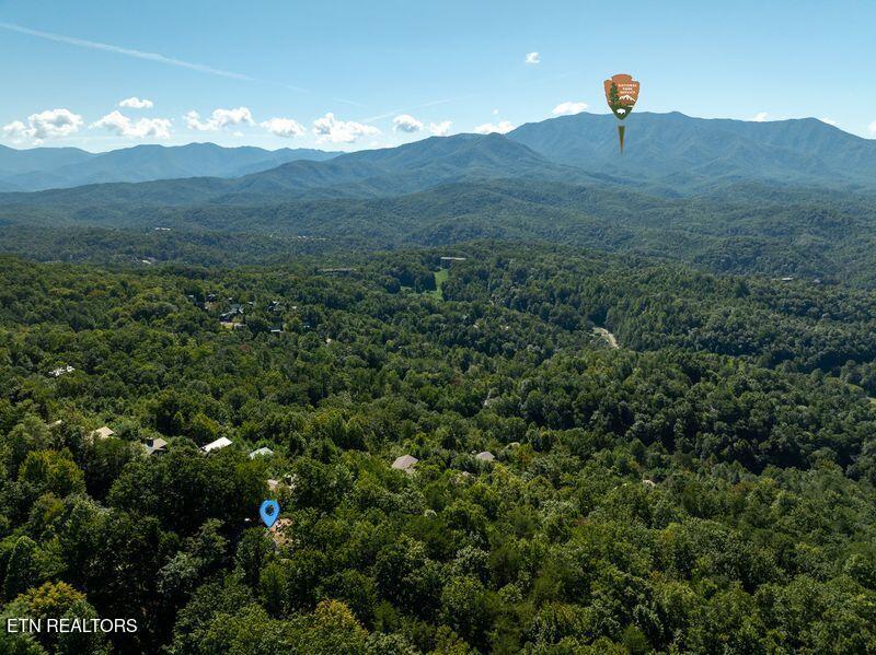1126 E Foothills Drive Gatlinburg TN 37738