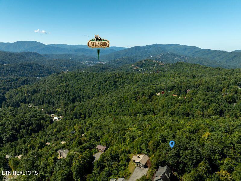1126 E Foothills Drive Gatlinburg TN 37738