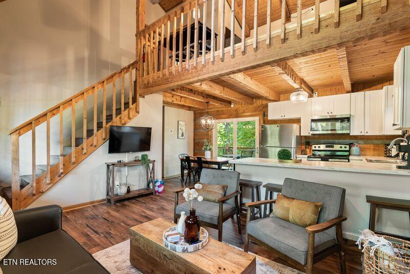 1126 E Foothills Drive Gatlinburg TN 37738