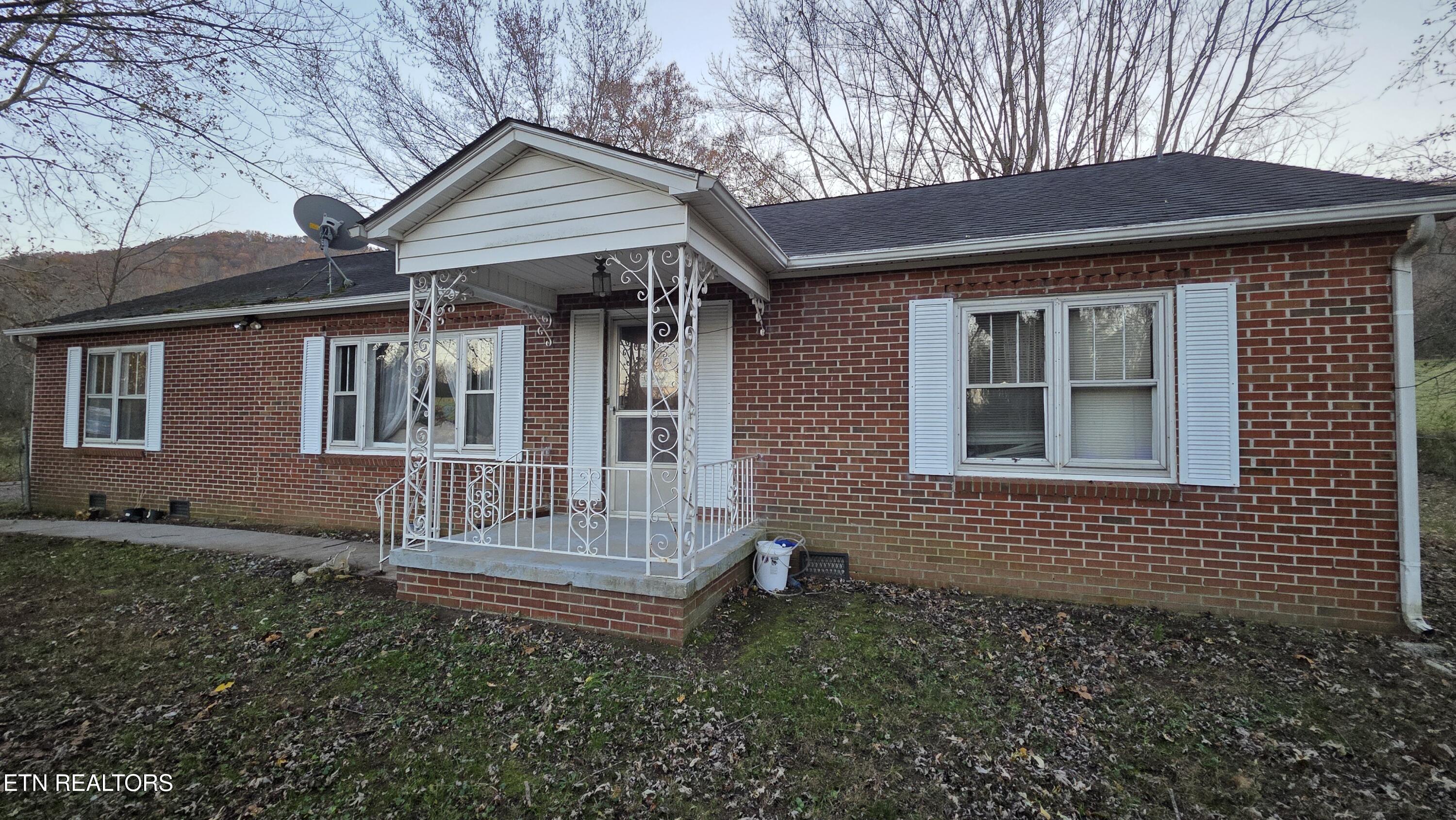 992 Walden Ridge Lane Caryville TN 37714