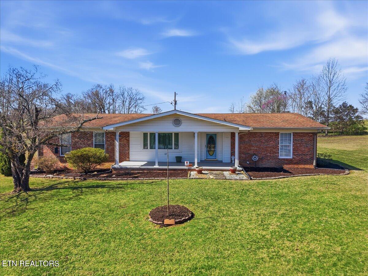 2120 E Highway 30 Athens TN 37303