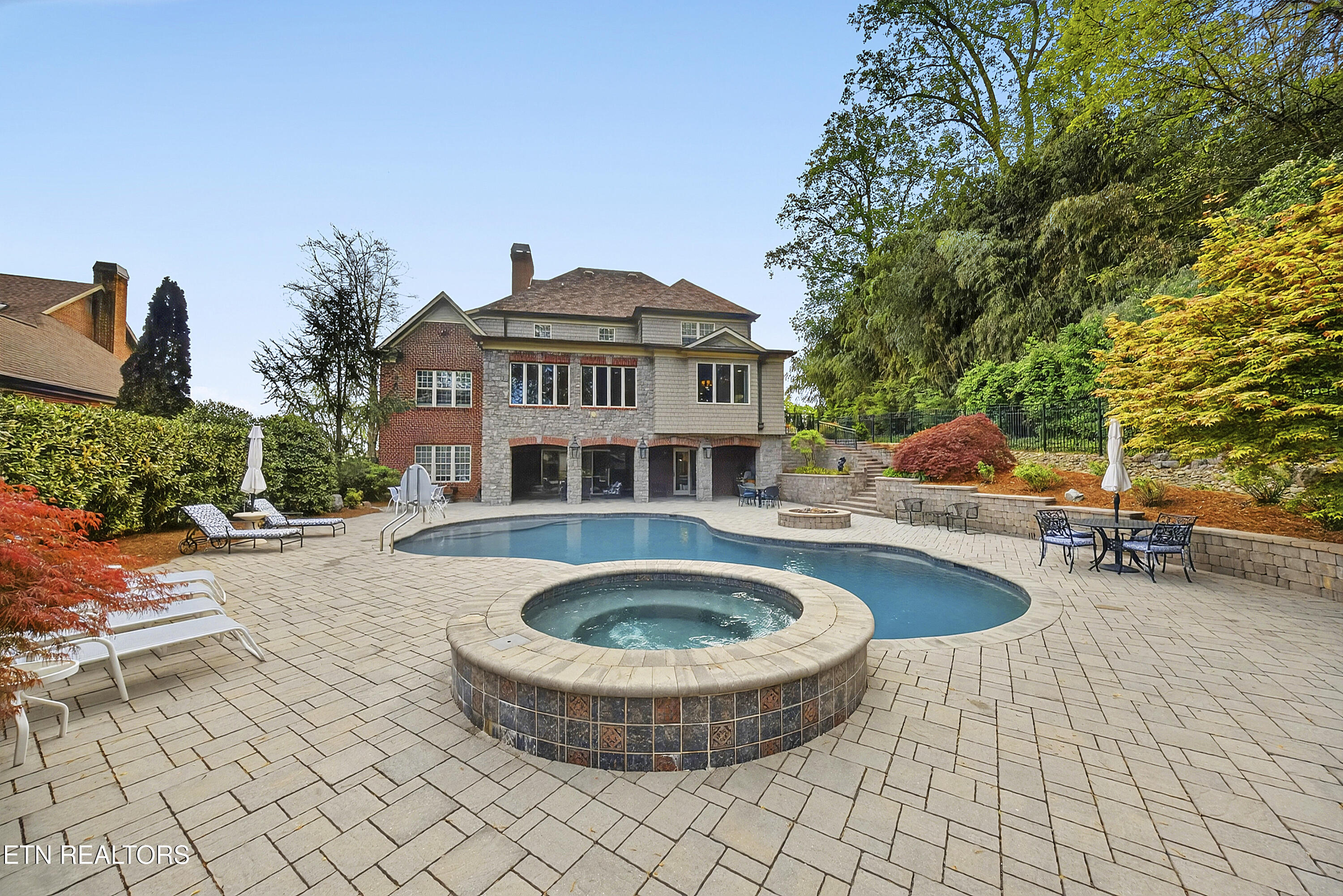 728 Cheowa Circle Knoxville TN 37919