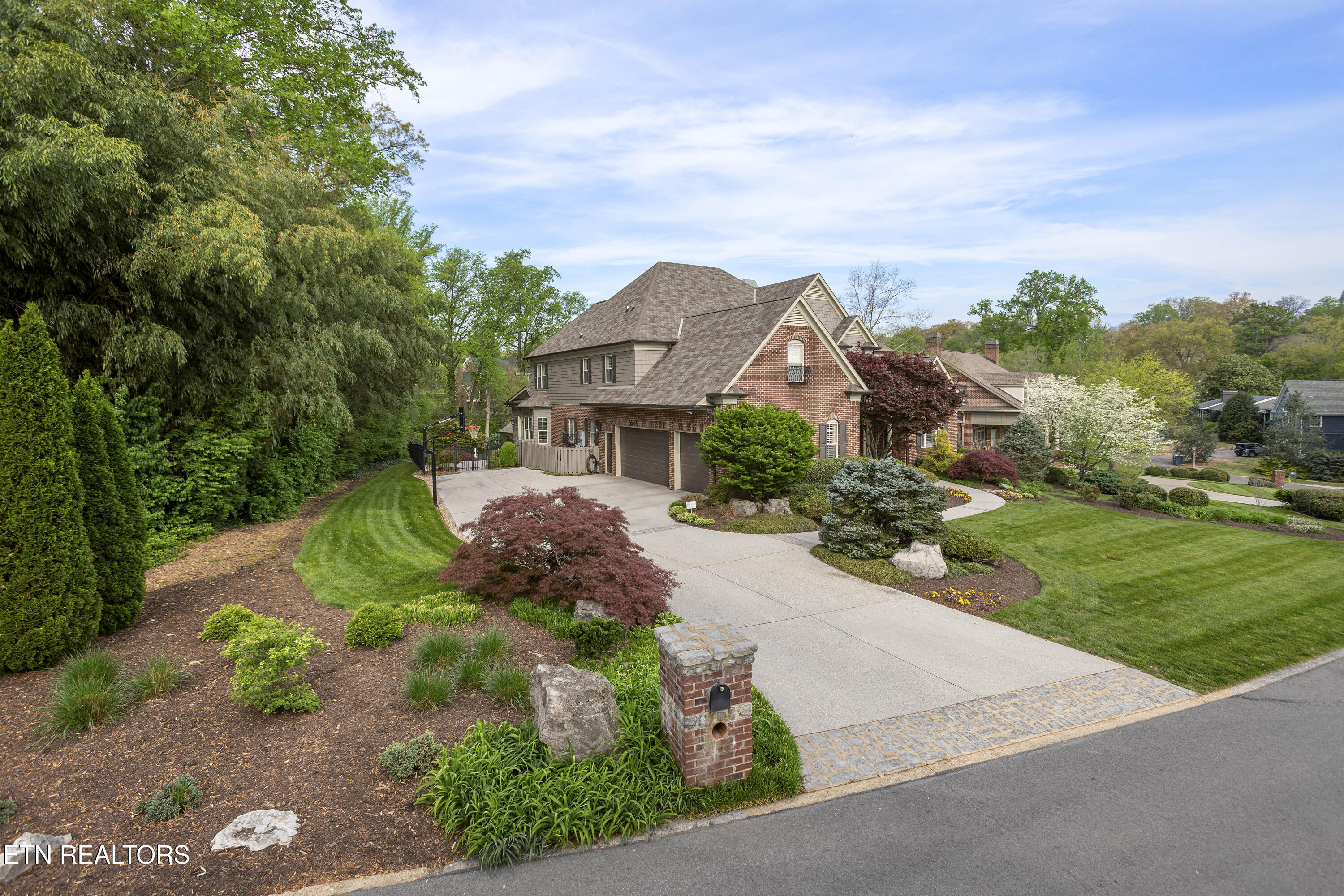 728 Cheowa Circle Knoxville TN 37919
