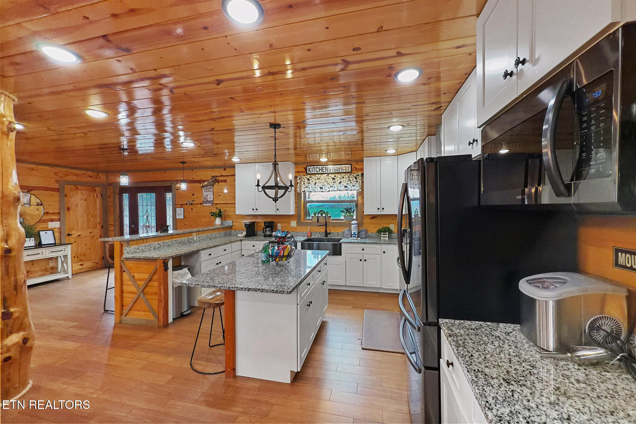 1041 Vista Drive Gatlinburg TN 37738