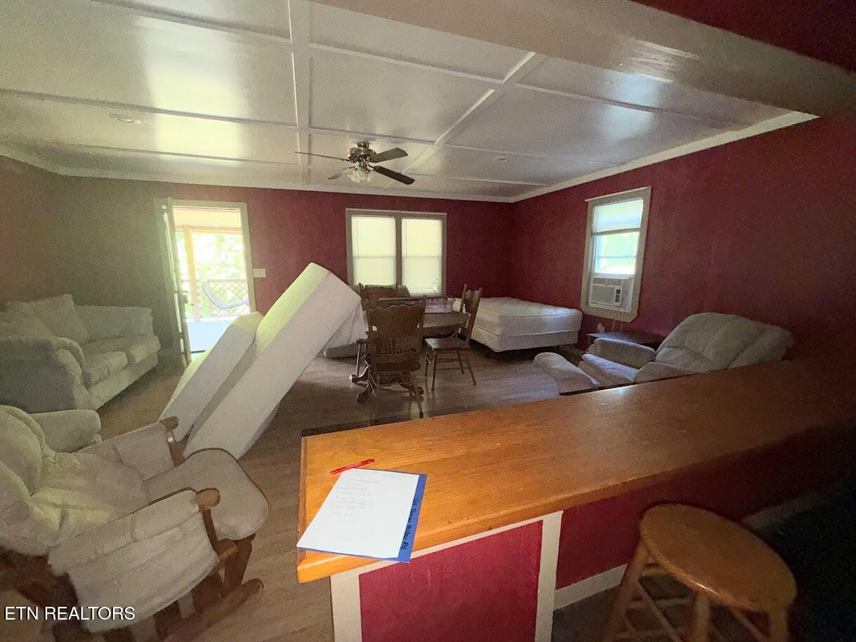 147 Sleepy Hollow Road Speedwell TN 37870