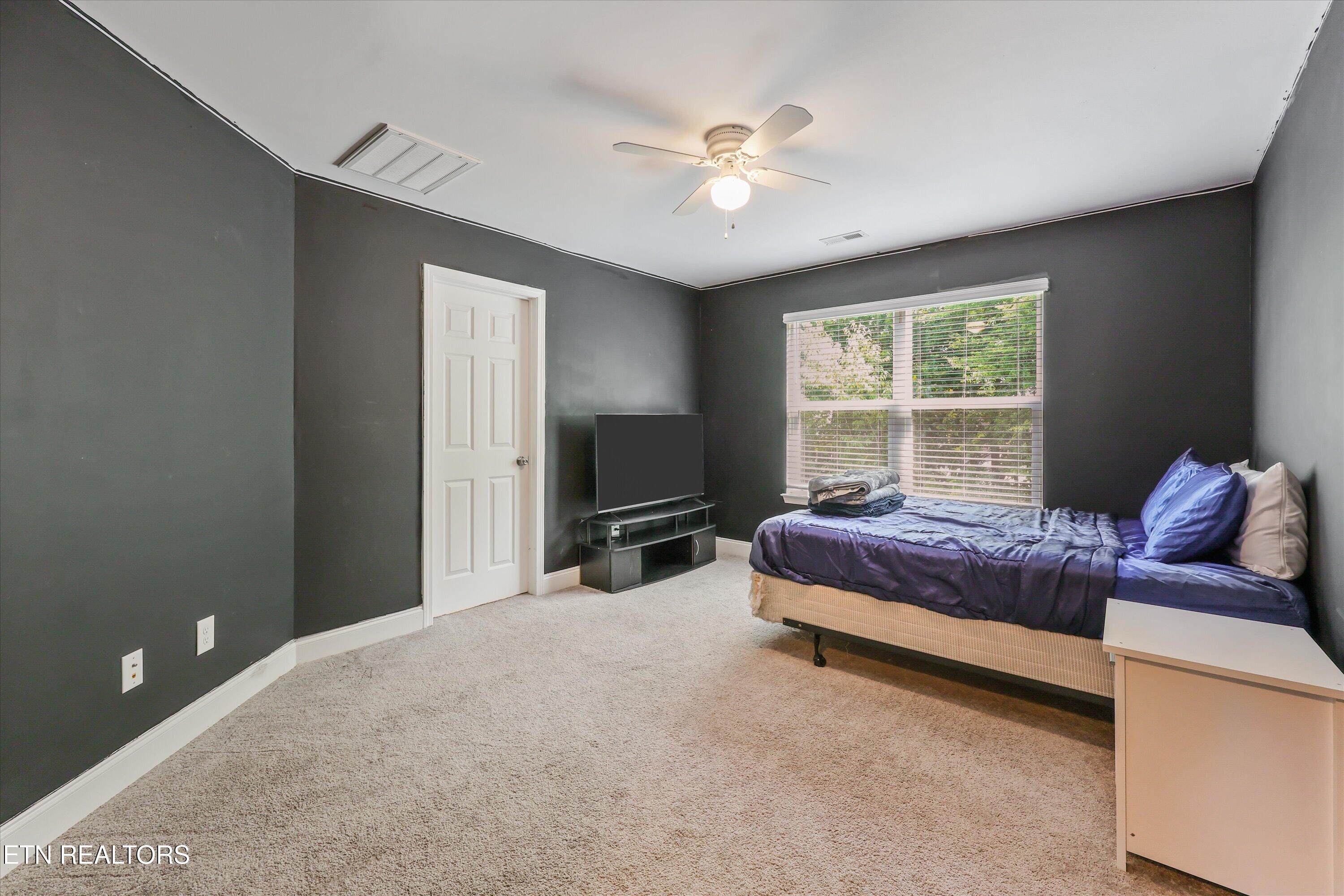 930 Spring Creek Street Maryville TN 37801