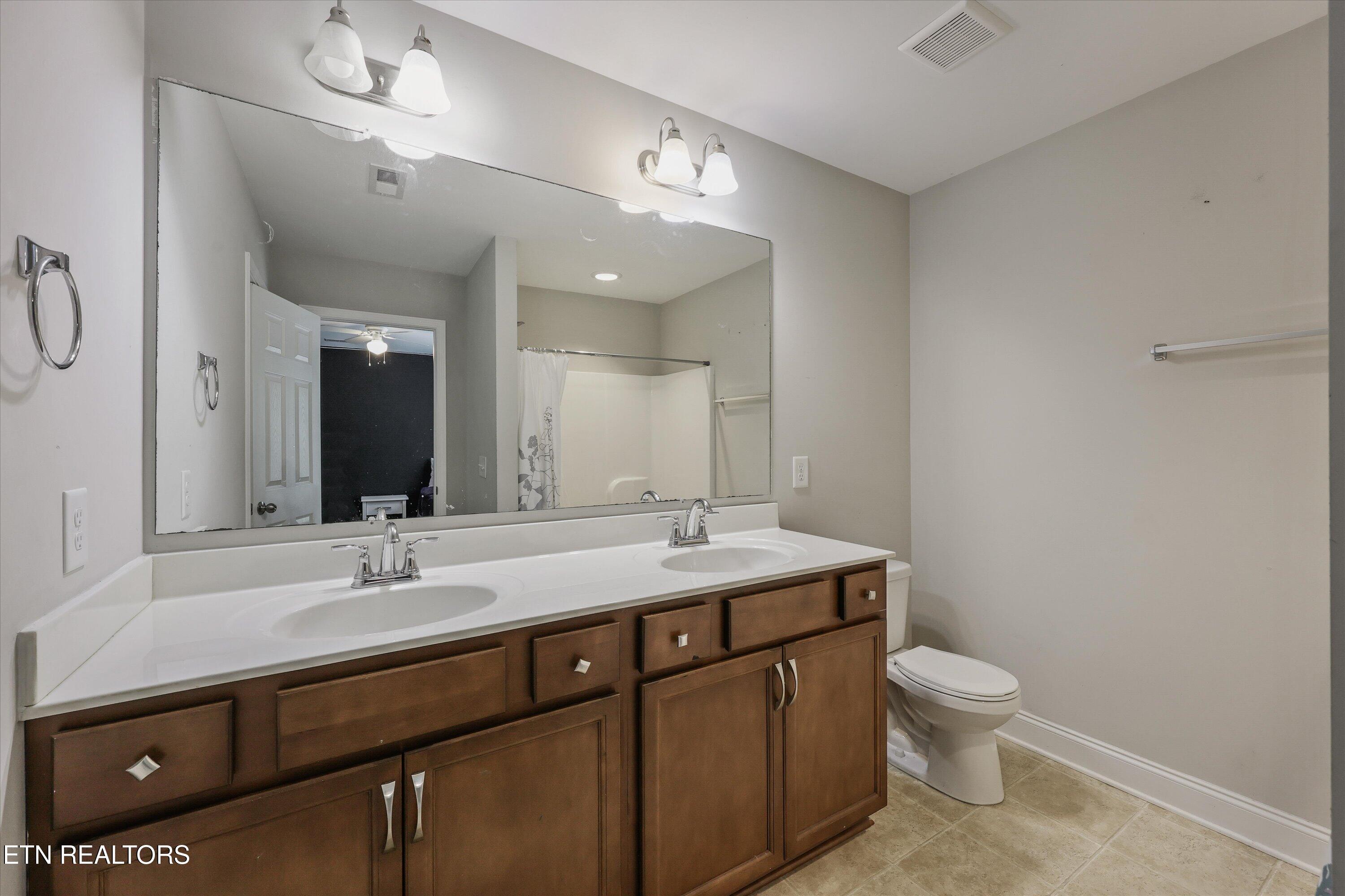 930 Spring Creek Street Maryville TN 37801