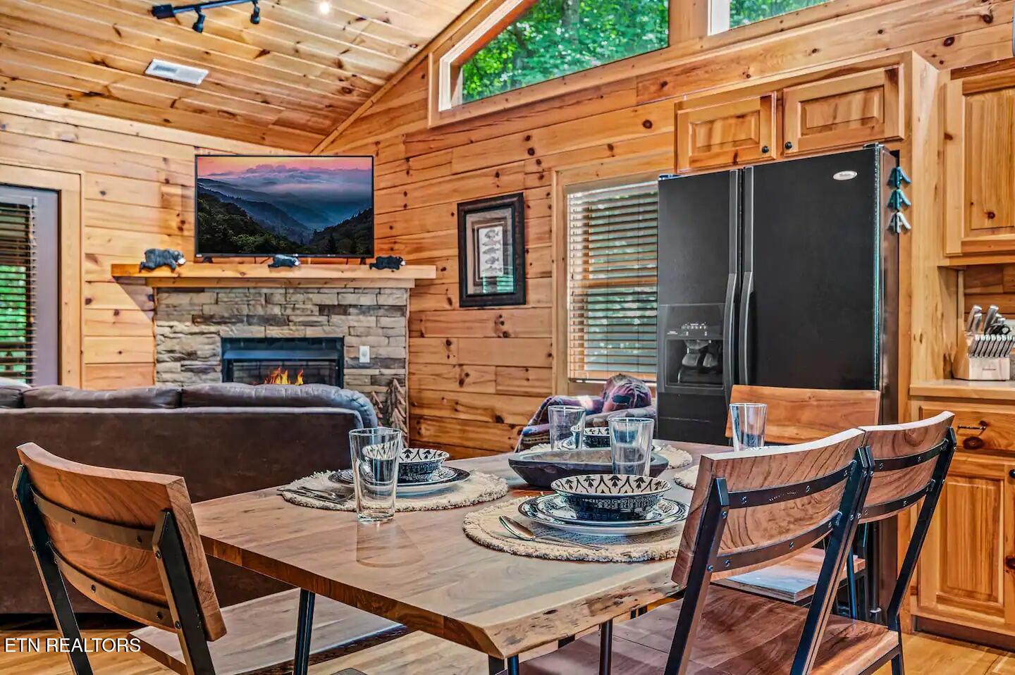 2429 Shady Creek Way Sevierville TN 37862