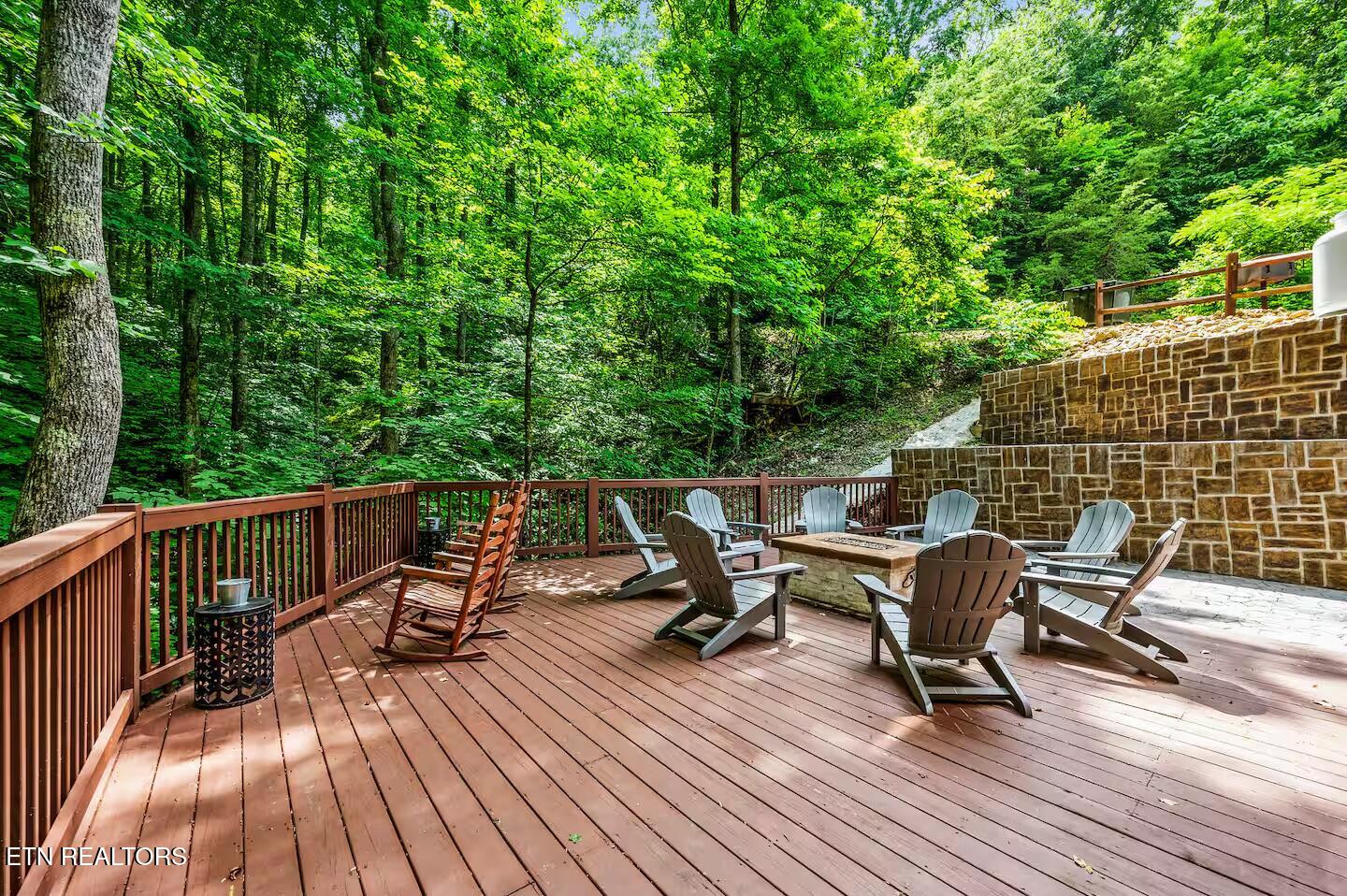 2429 Shady Creek Way Sevierville TN 37862
