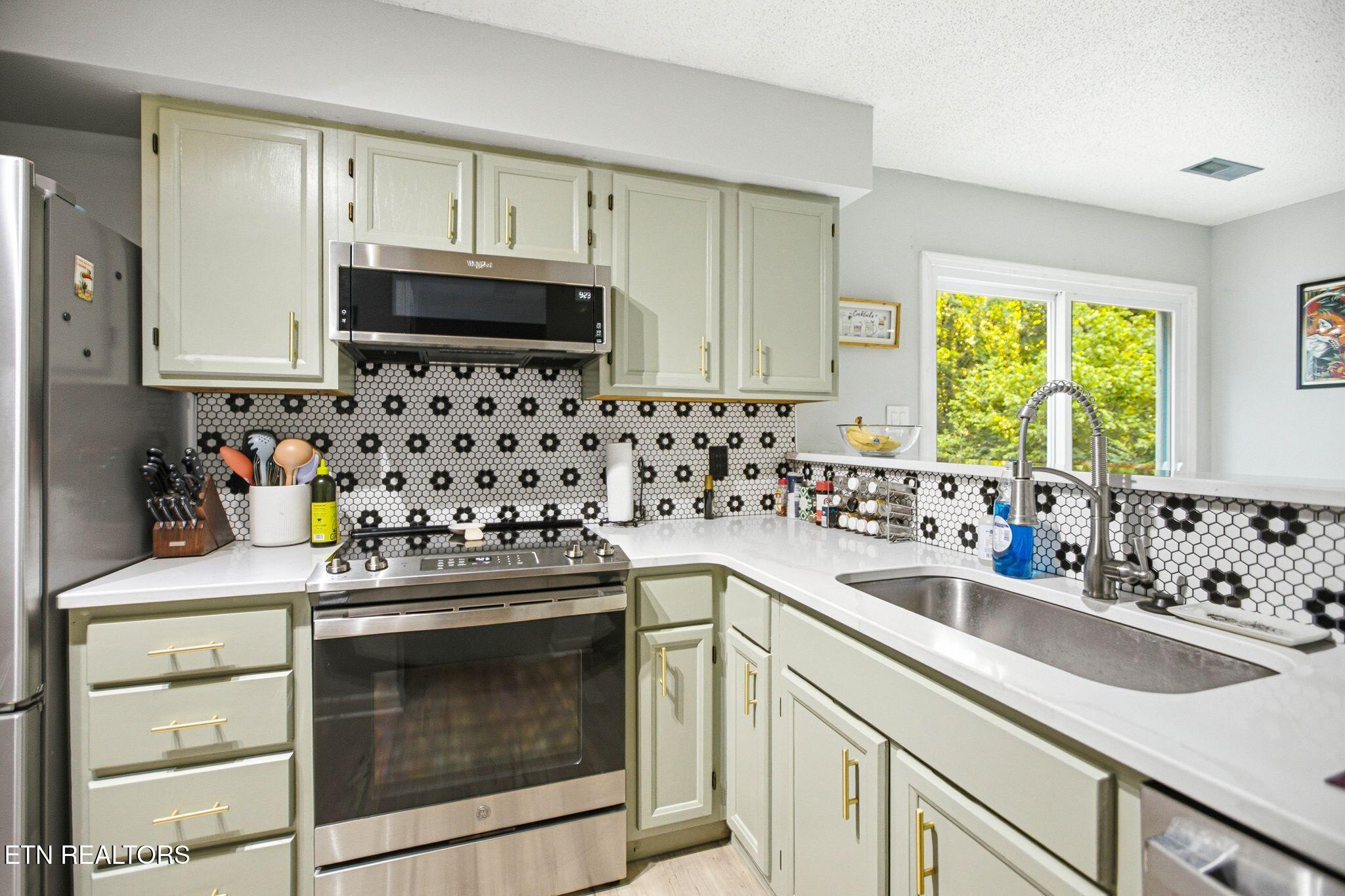 7208 Ashford Glen Drive Knoxville TN 37918
