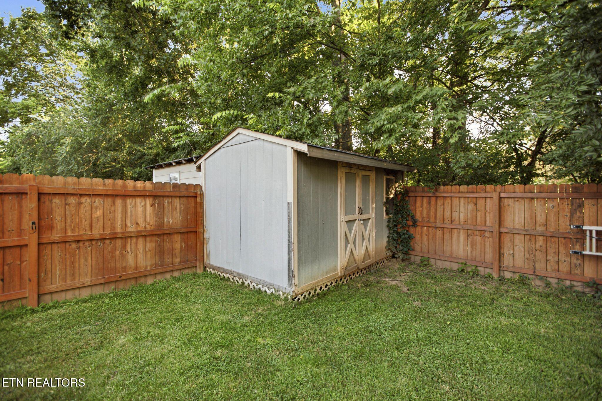7208 Ashford Glen Drive Knoxville TN 37918