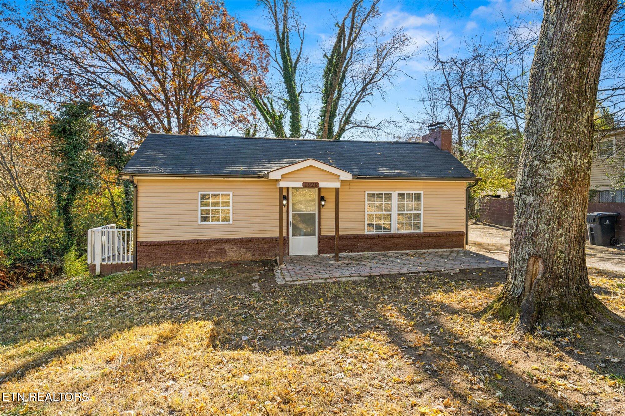 1929 Kim Watt Drive Knoxville TN 37909