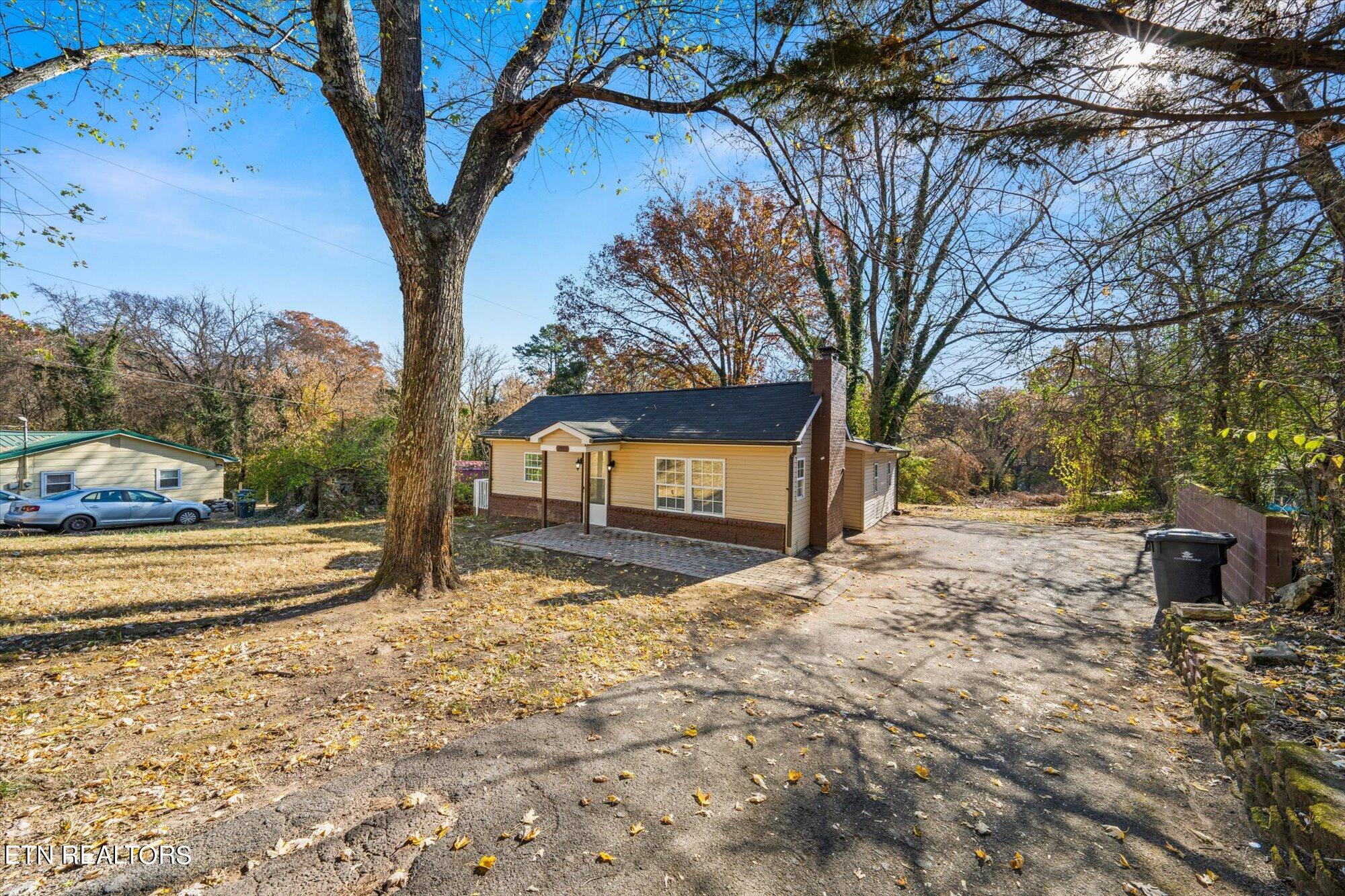 1929 Kim Watt Drive Knoxville TN 37909