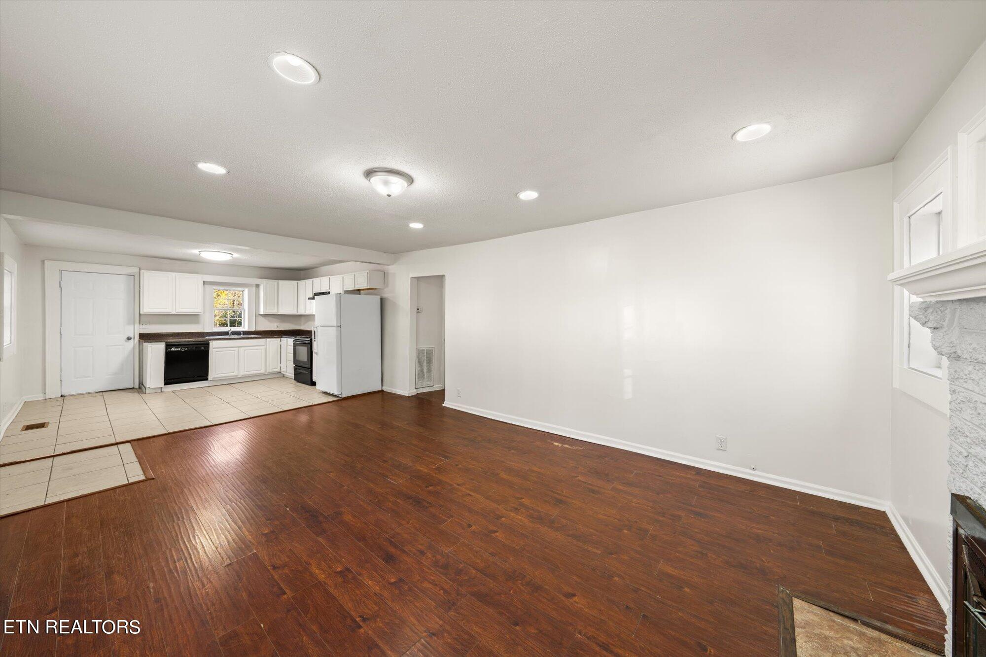 1929 Kim Watt Drive Knoxville TN 37909