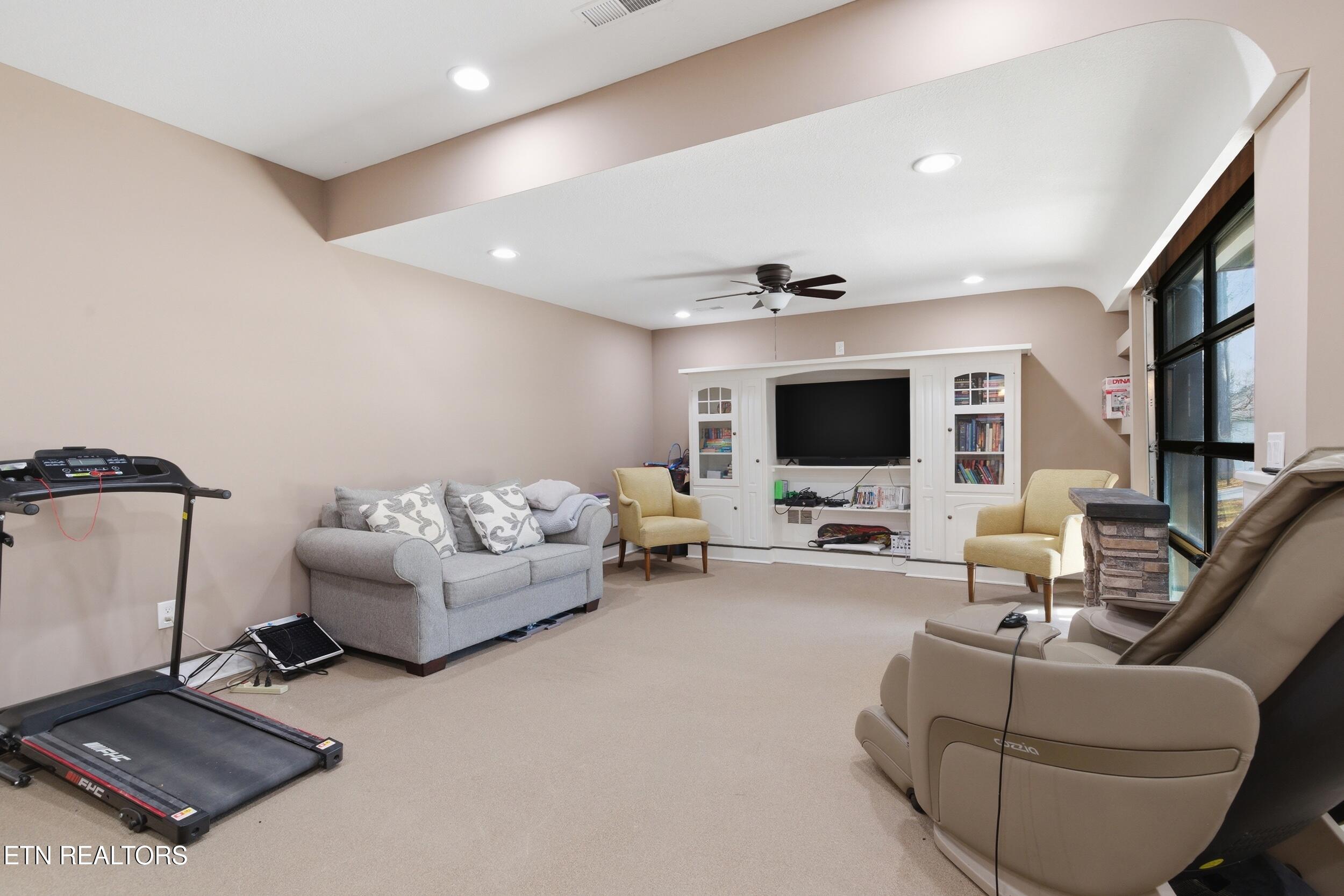 301 Inagehi Lane Loudon TN 37774