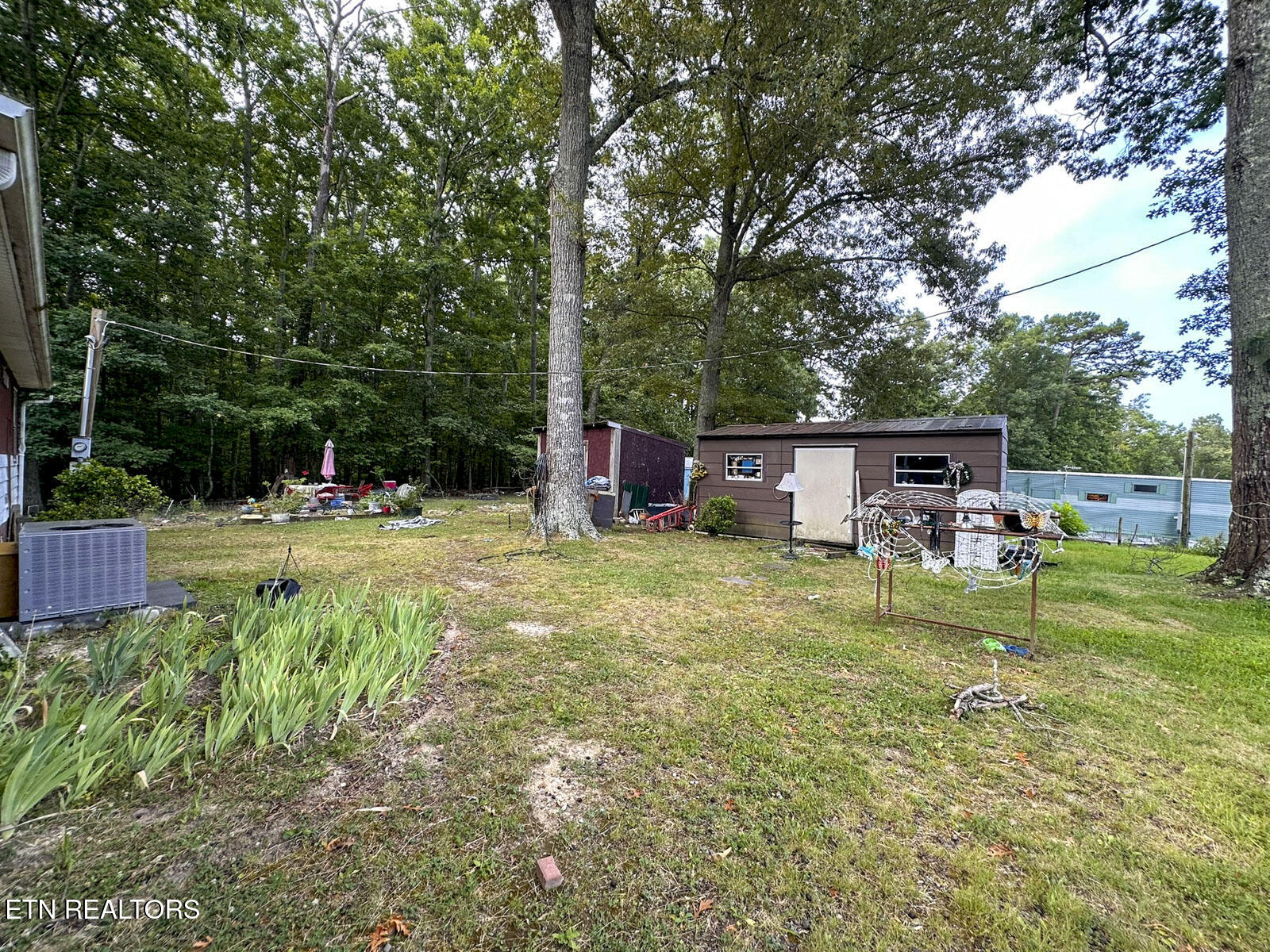 2120 Cox Road Dandridge TN 37725
