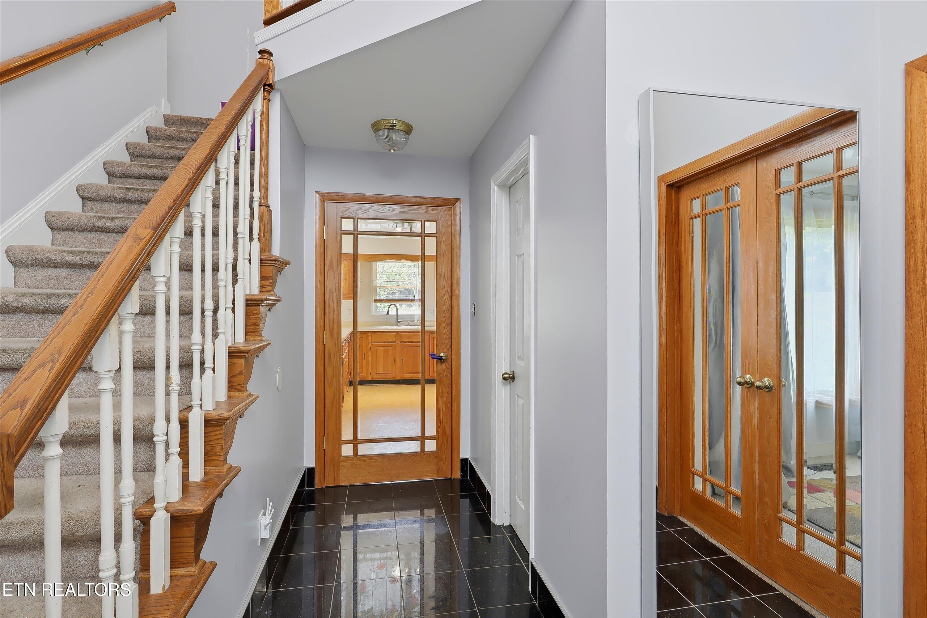118 W Melbourne Road Oak Ridge TN 37830