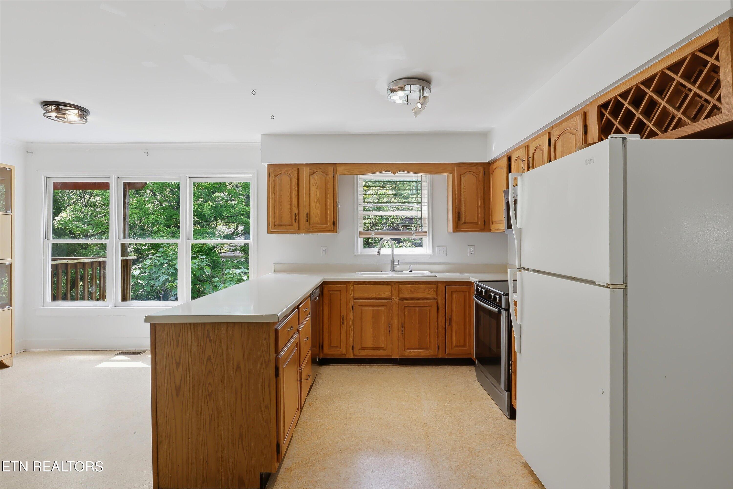 118 W Melbourne Road Oak Ridge TN 37830