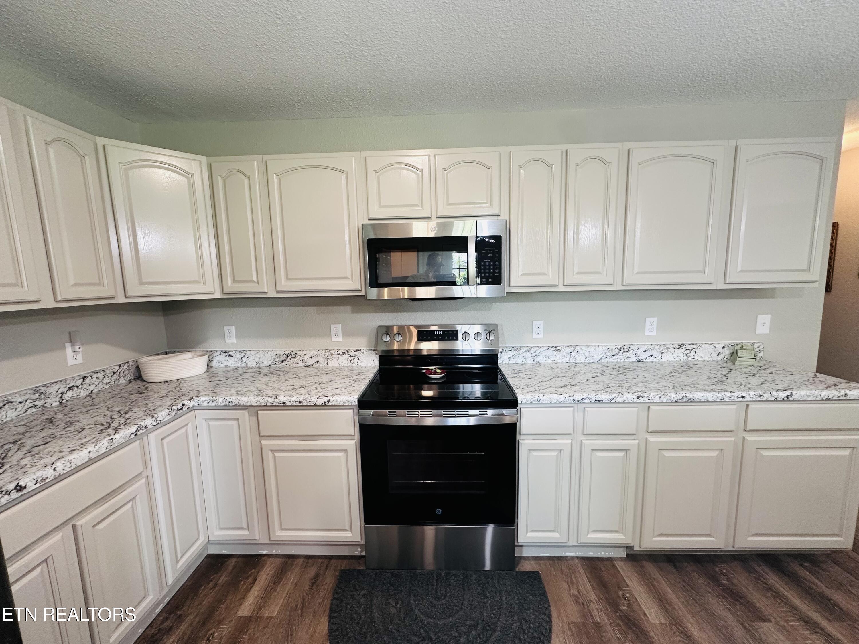 116 Twelve Oaks Drive Madisonville TN 37354