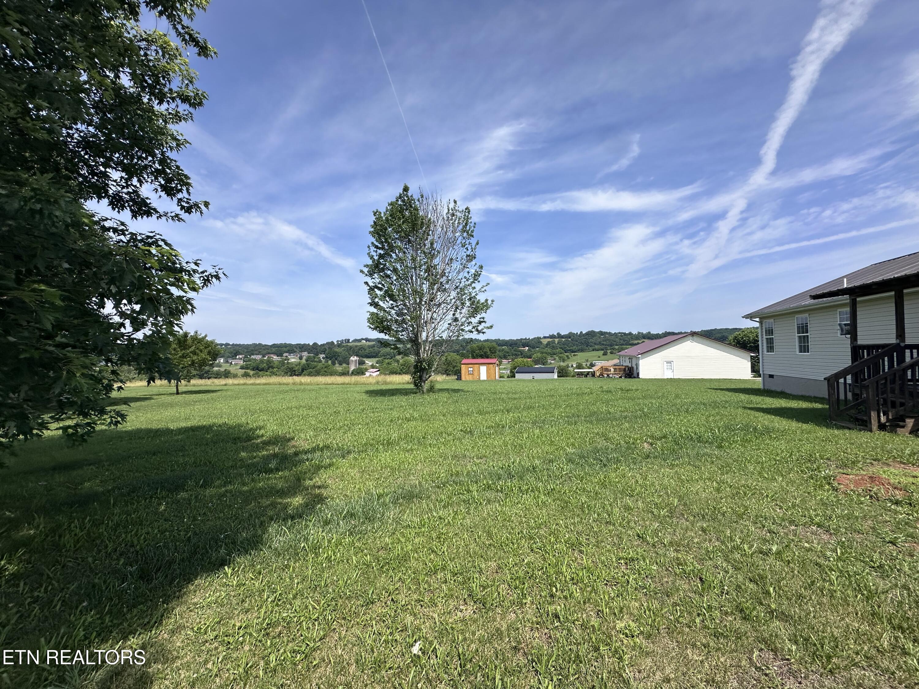 116 Twelve Oaks Drive Madisonville TN 37354