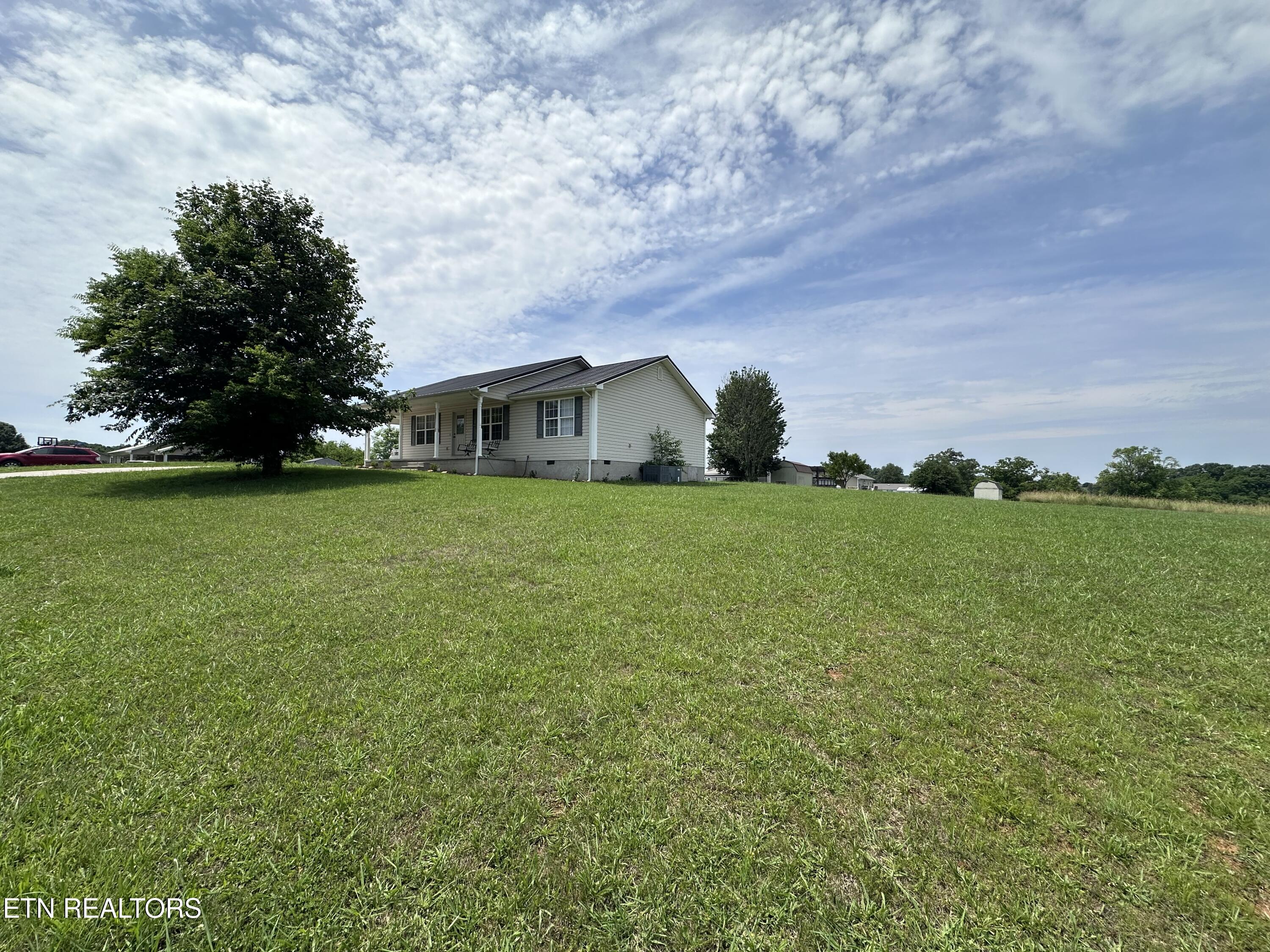 116 Twelve Oaks Drive Madisonville TN 37354