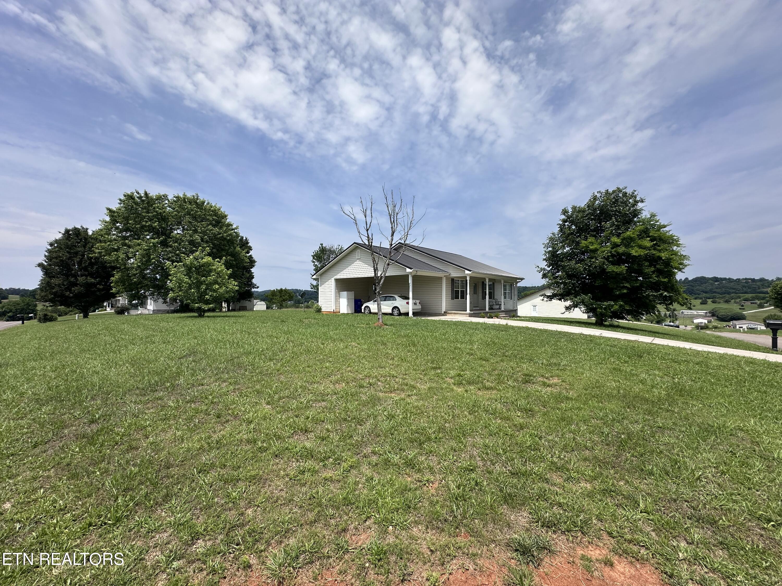116 Twelve Oaks Drive Madisonville TN 37354