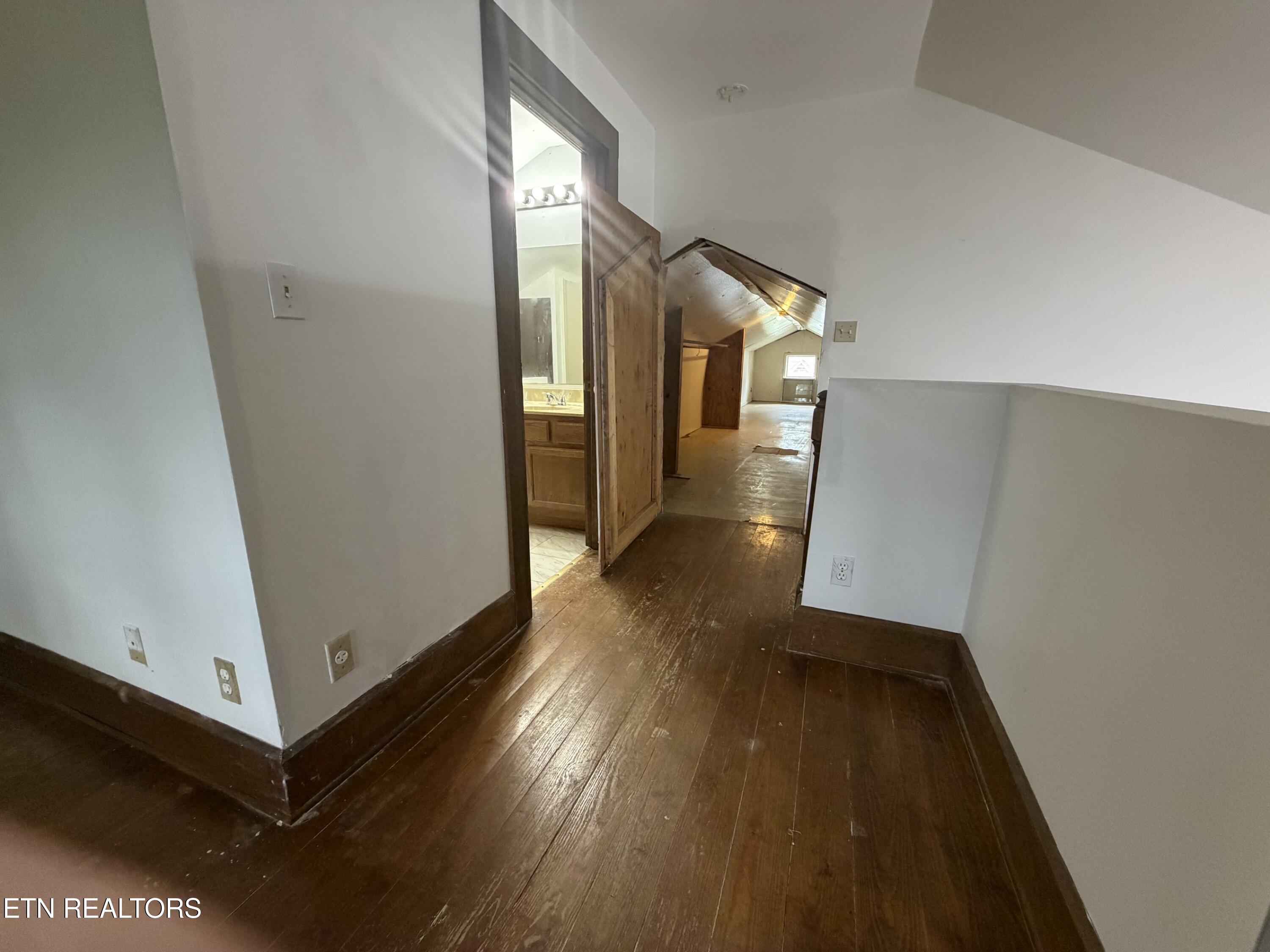 1212 Woodlawn Avenue Maryville TN 37804