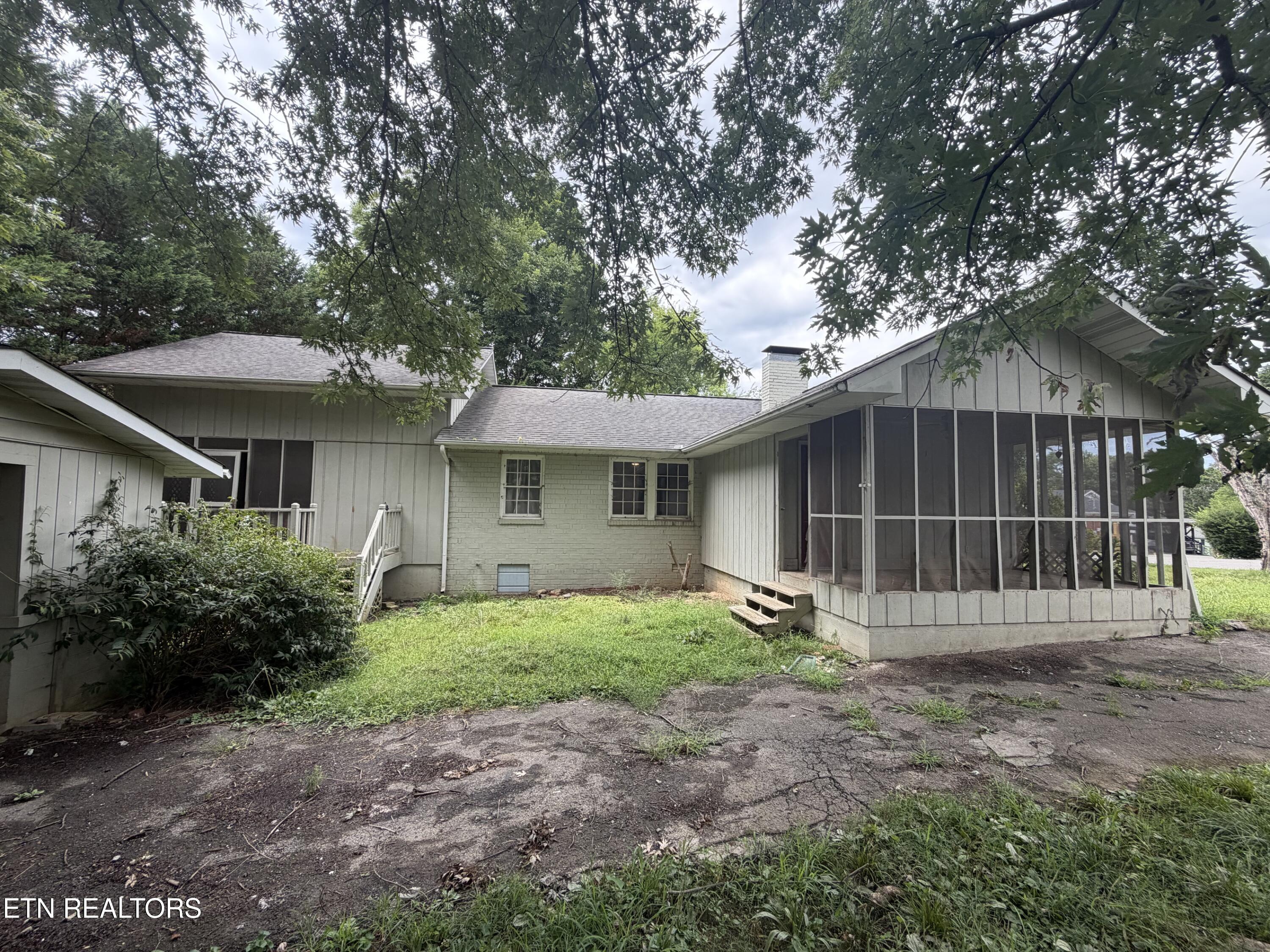 1212 Woodlawn Avenue Maryville TN 37804