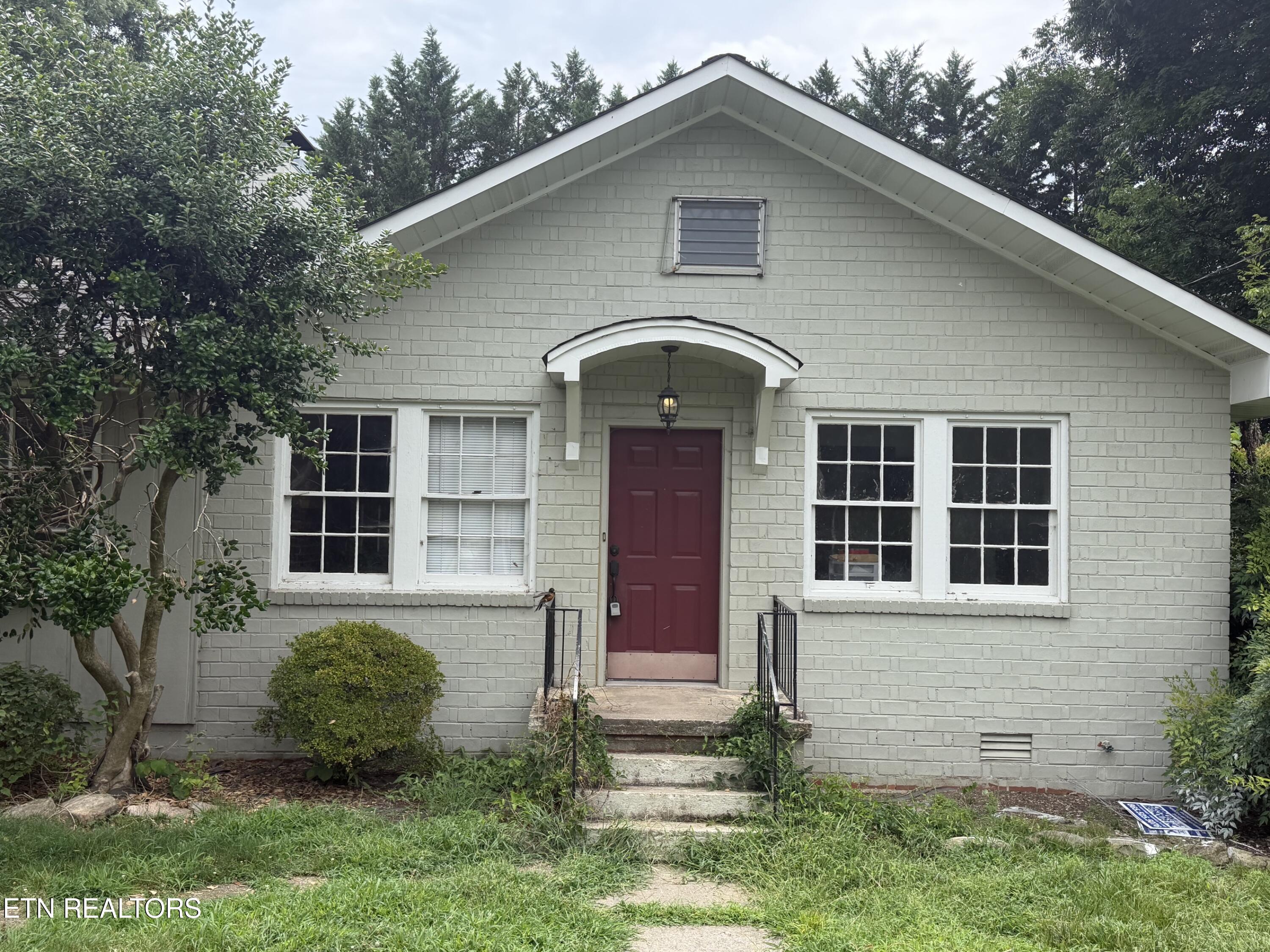 1212 Woodlawn Avenue Maryville TN 37804