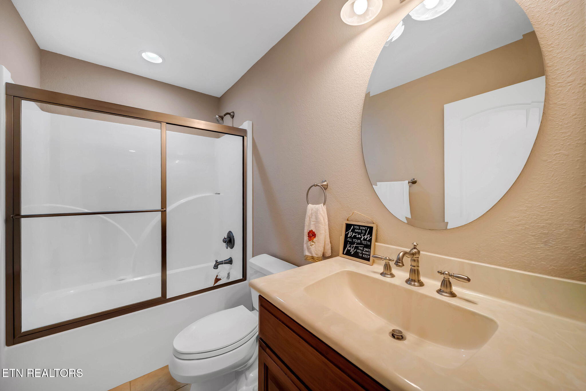 433 Riverbend Drive Dandridge TN 37725