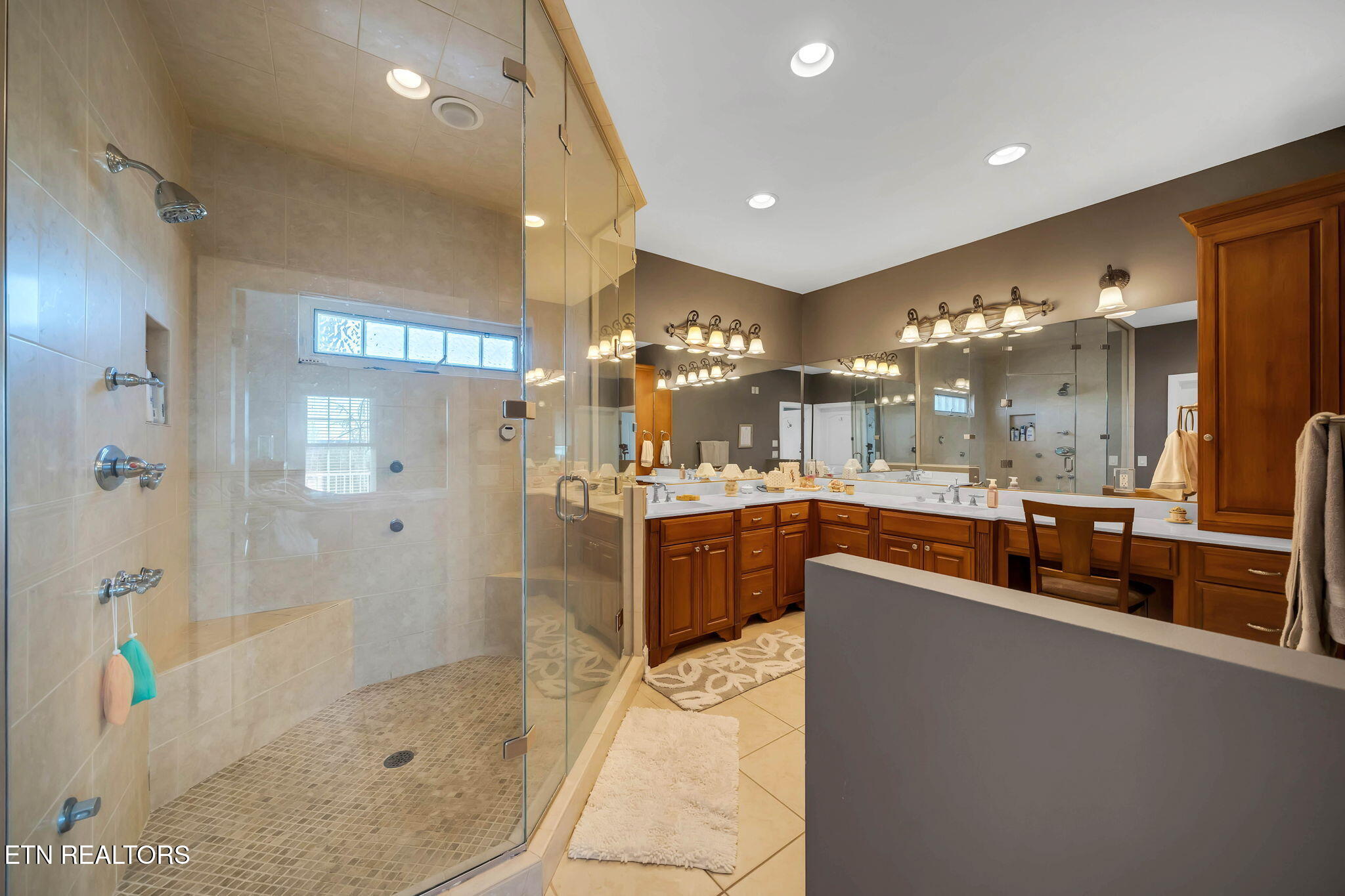 433 Riverbend Drive Dandridge TN 37725