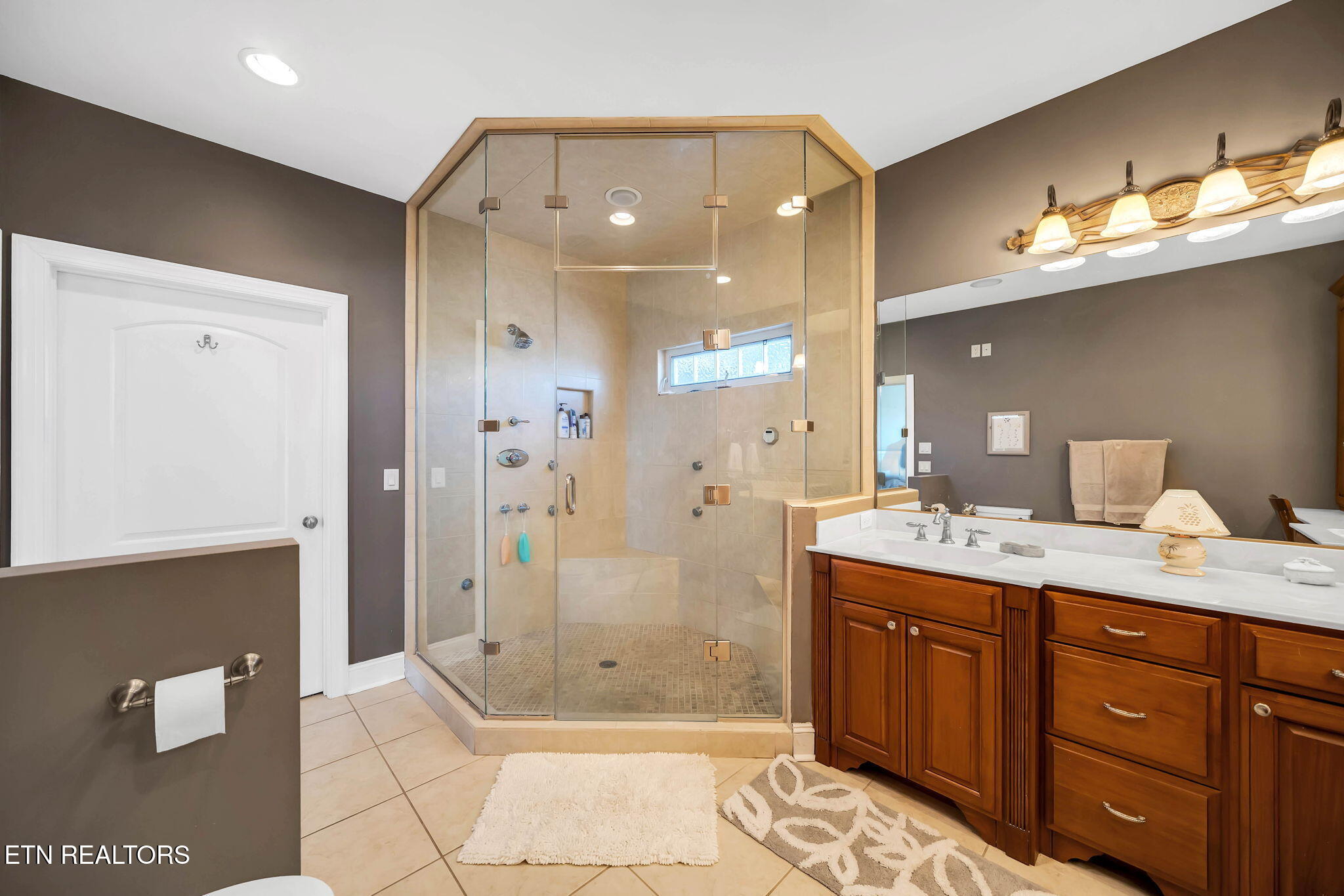 433 Riverbend Drive Dandridge TN 37725