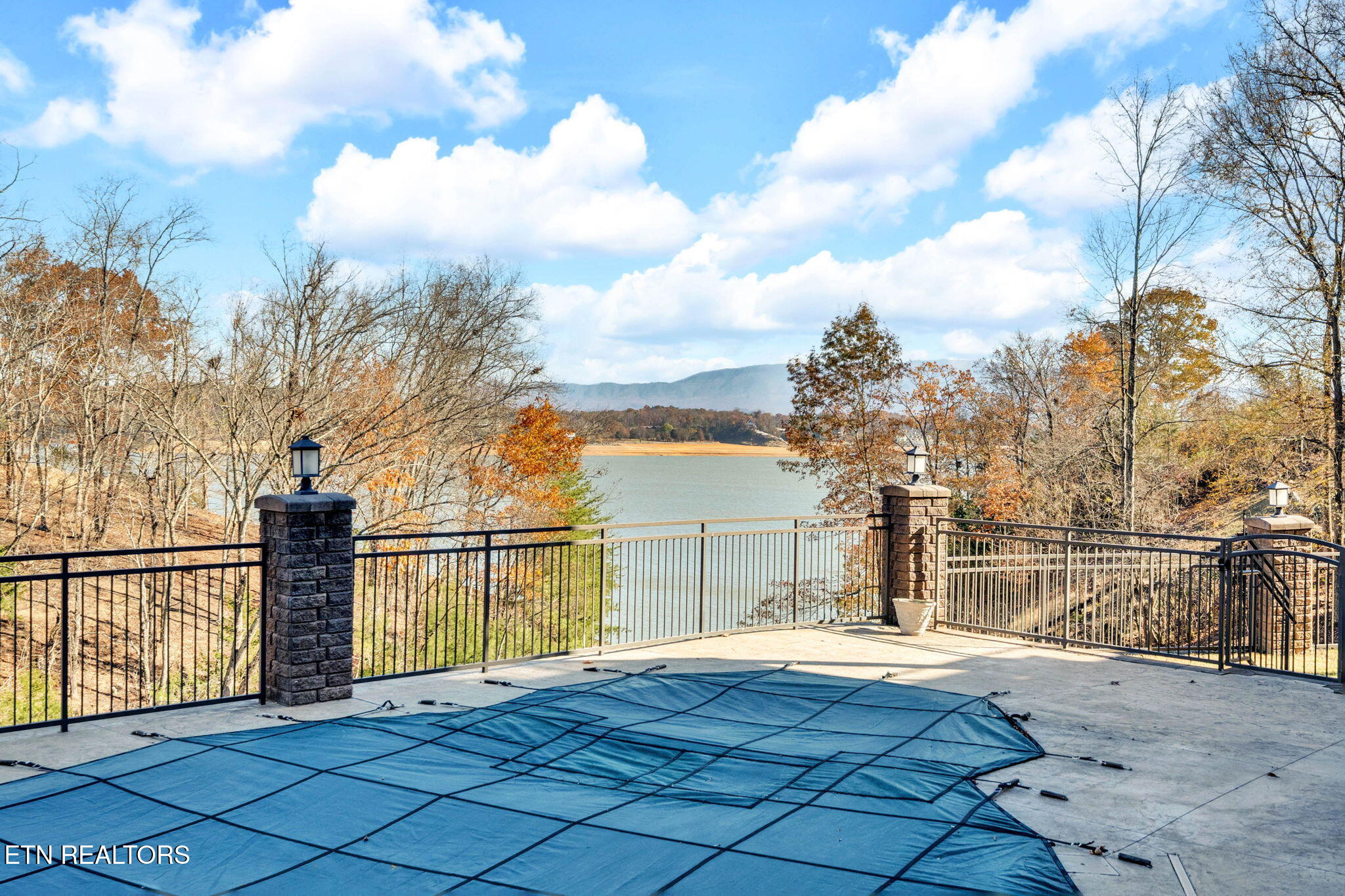 433 Riverbend Drive Dandridge TN 37725