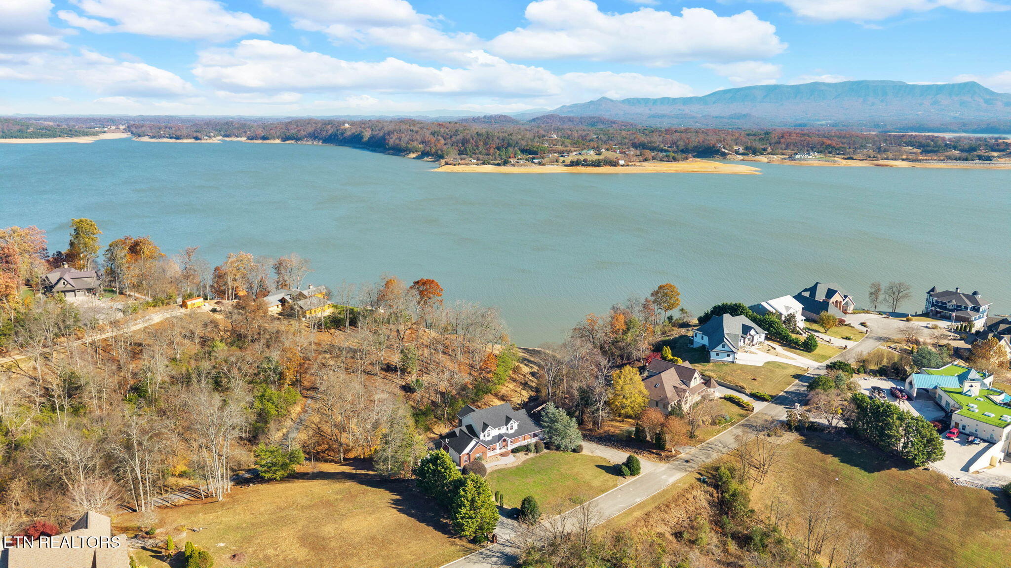 433 Riverbend Drive Dandridge TN 37725