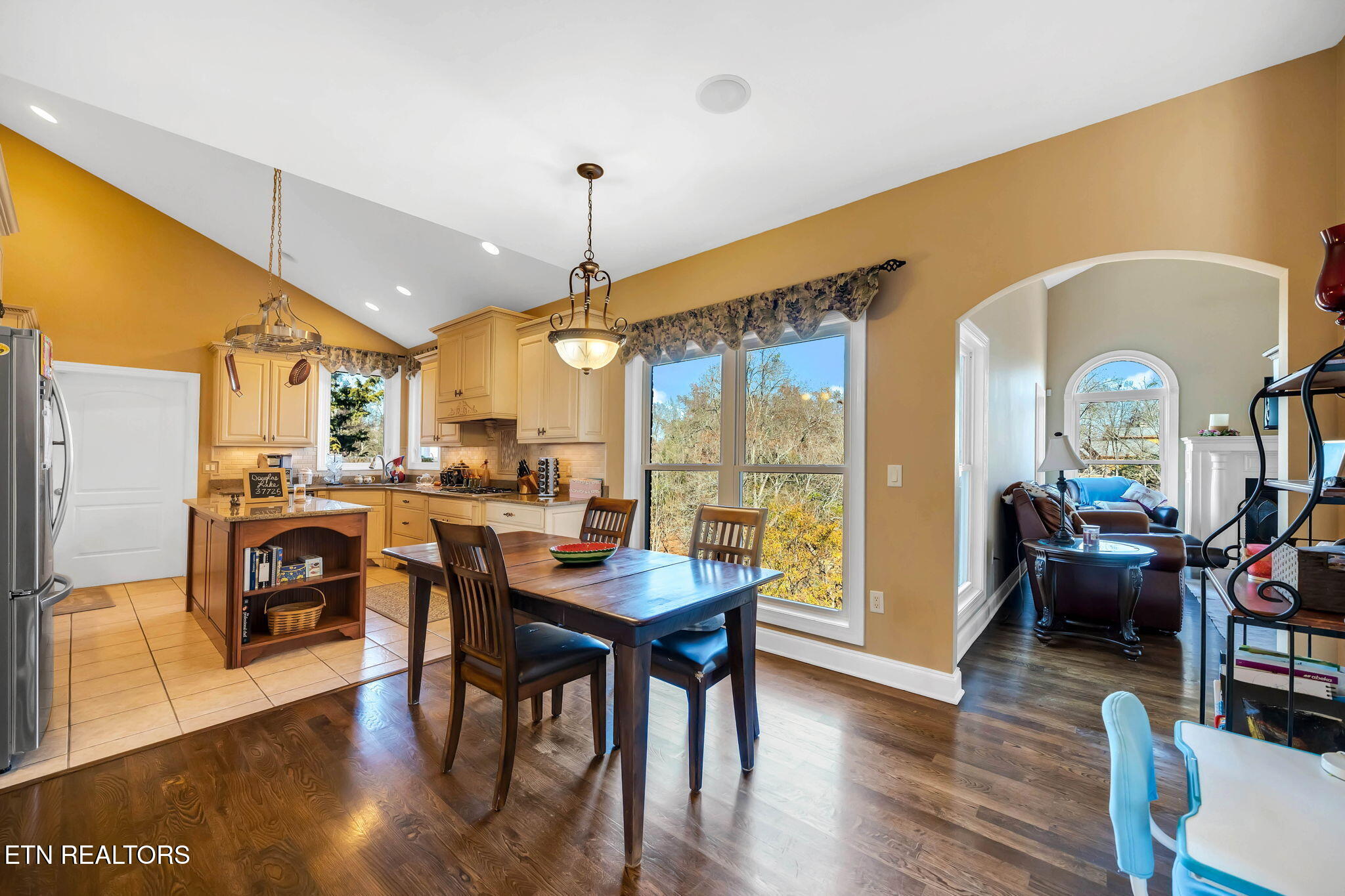 433 Riverbend Drive Dandridge TN 37725