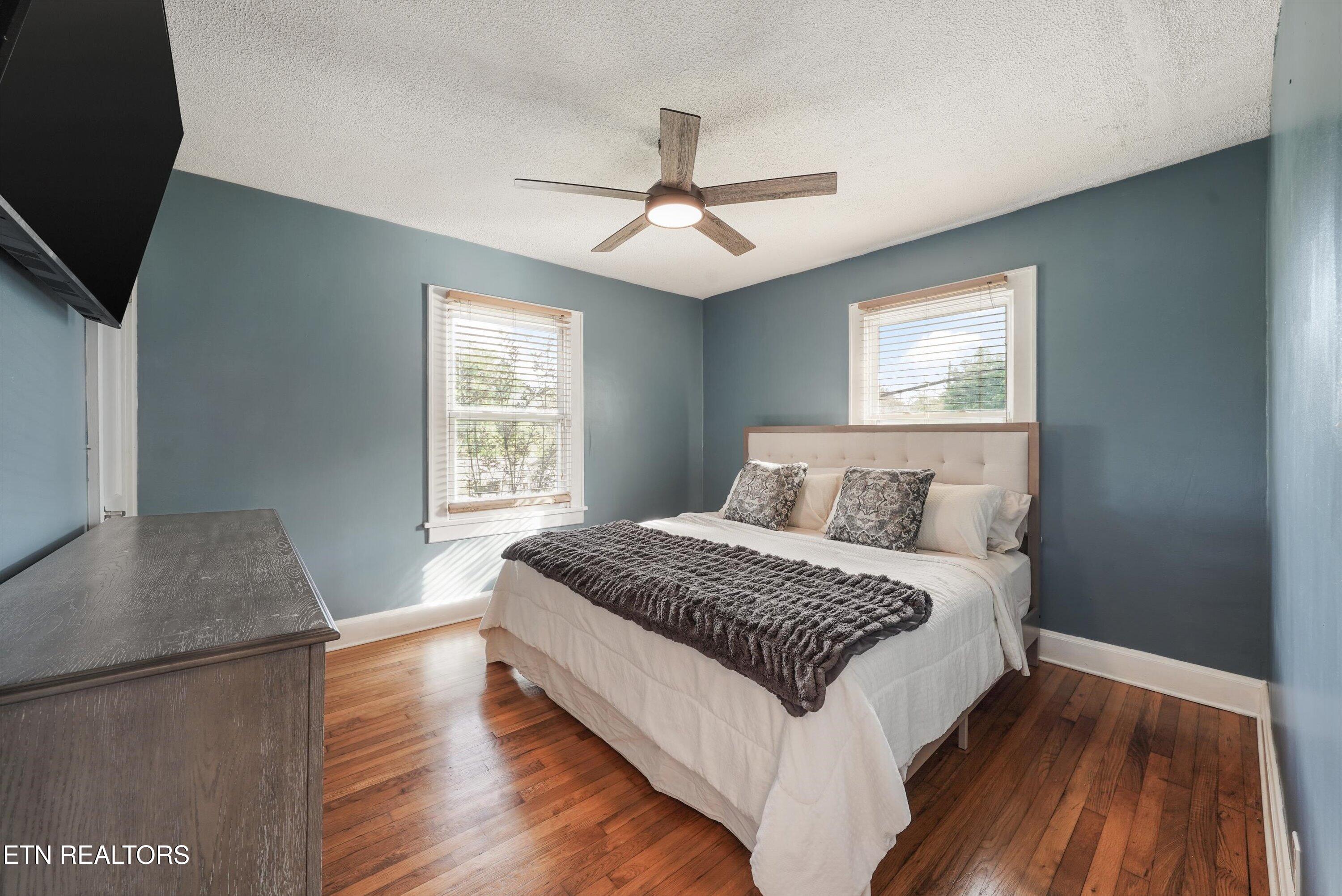 2704 Forestdale Avenue Knoxville TN 37917