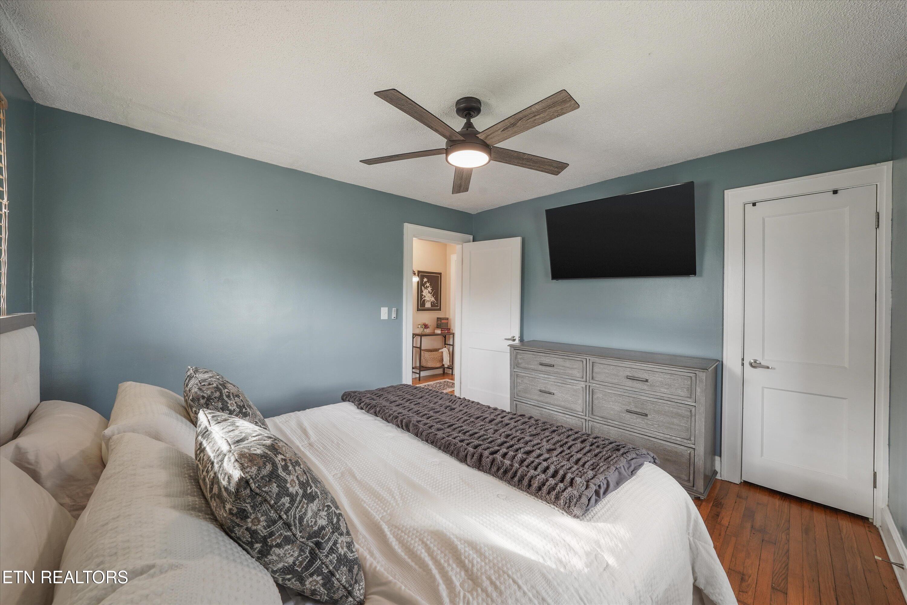2704 Forestdale Avenue Knoxville TN 37917