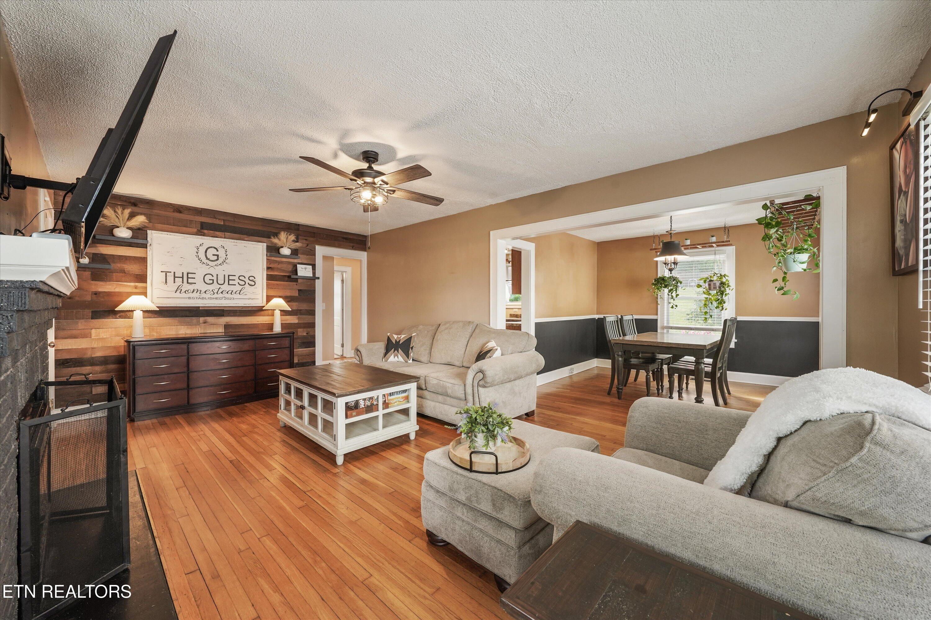 2704 Forestdale Avenue Knoxville TN 37917