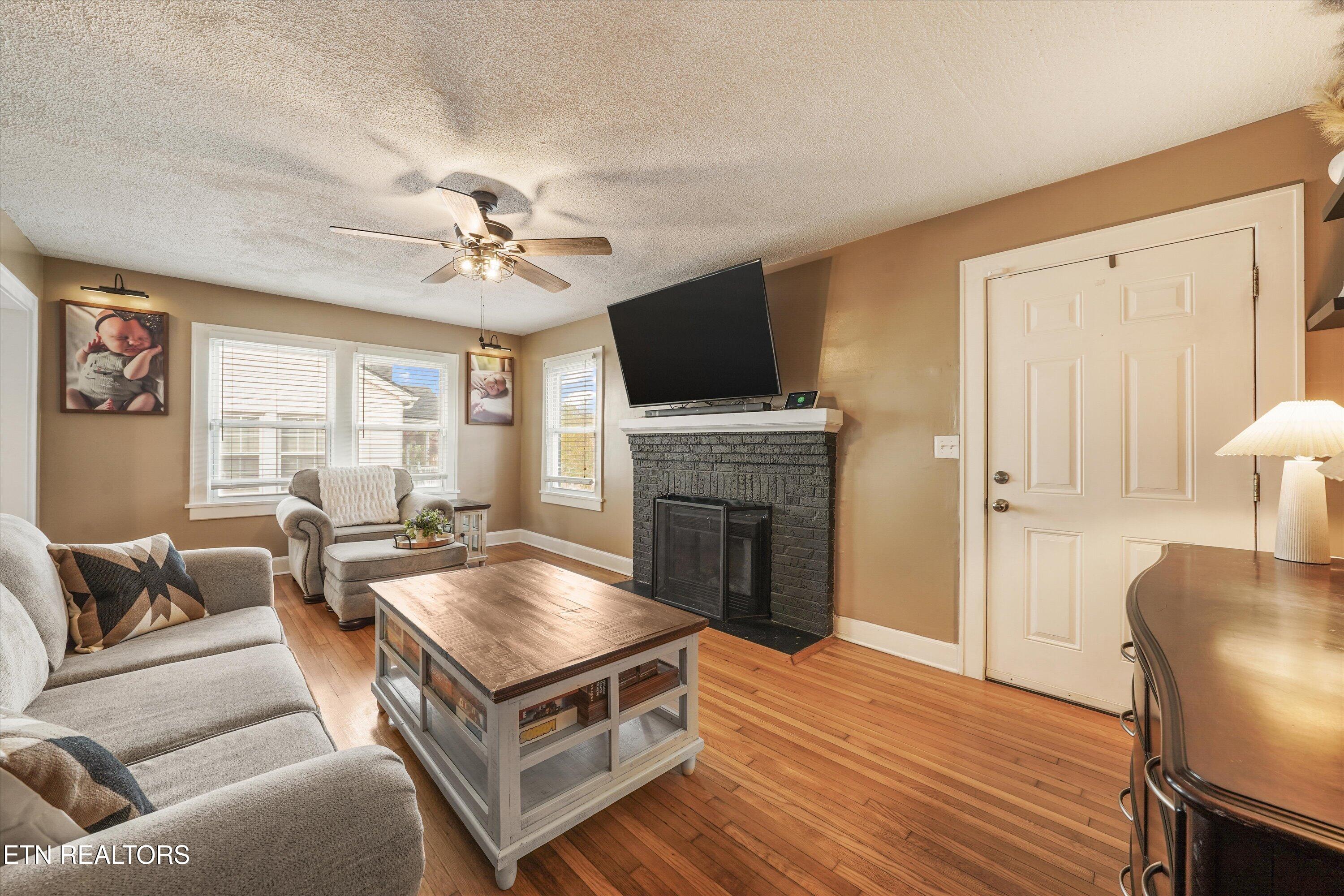2704 Forestdale Avenue Knoxville TN 37917