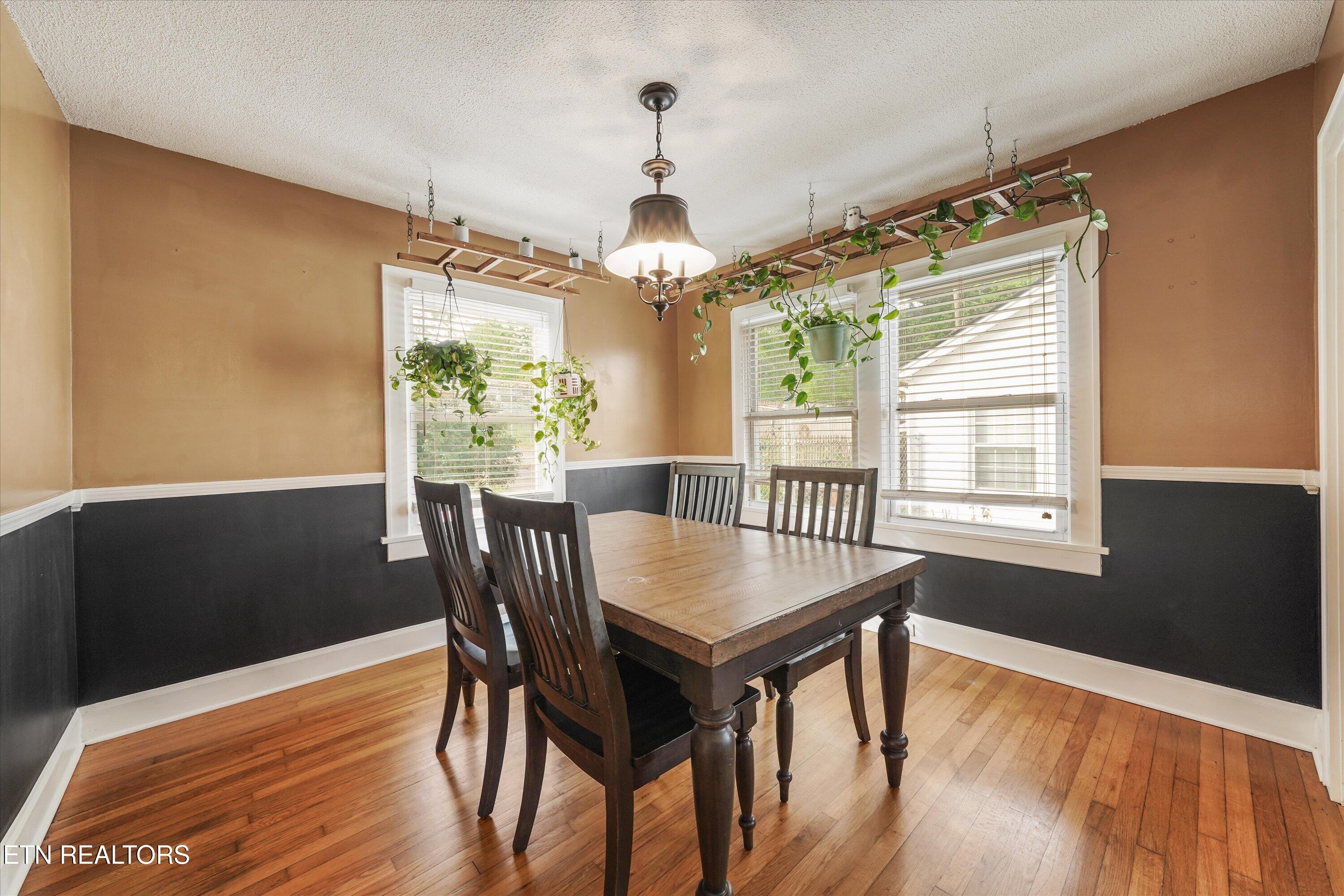 2704 Forestdale Avenue Knoxville TN 37917