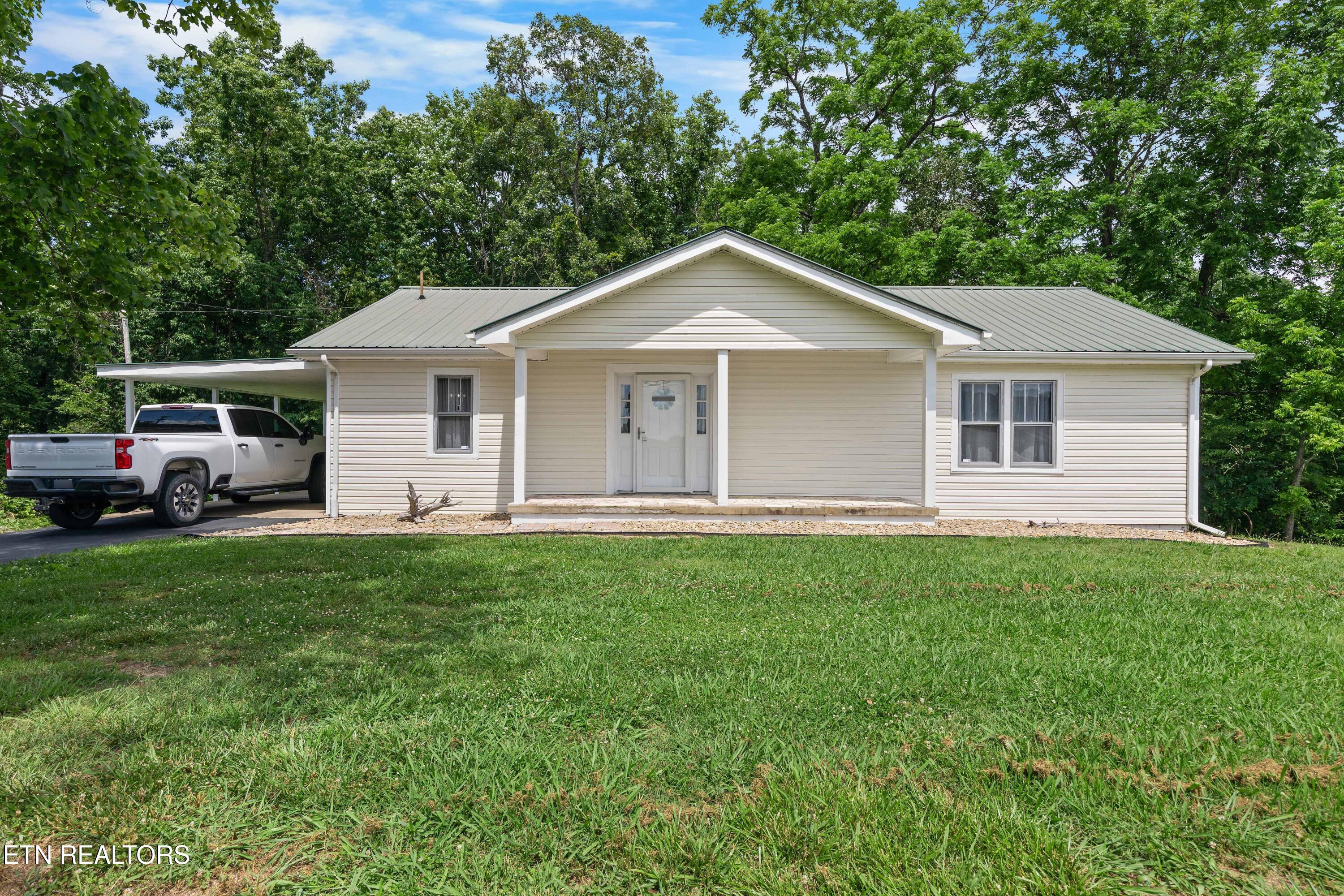 2473 Long Hollow Road Lafollette TN 37766
