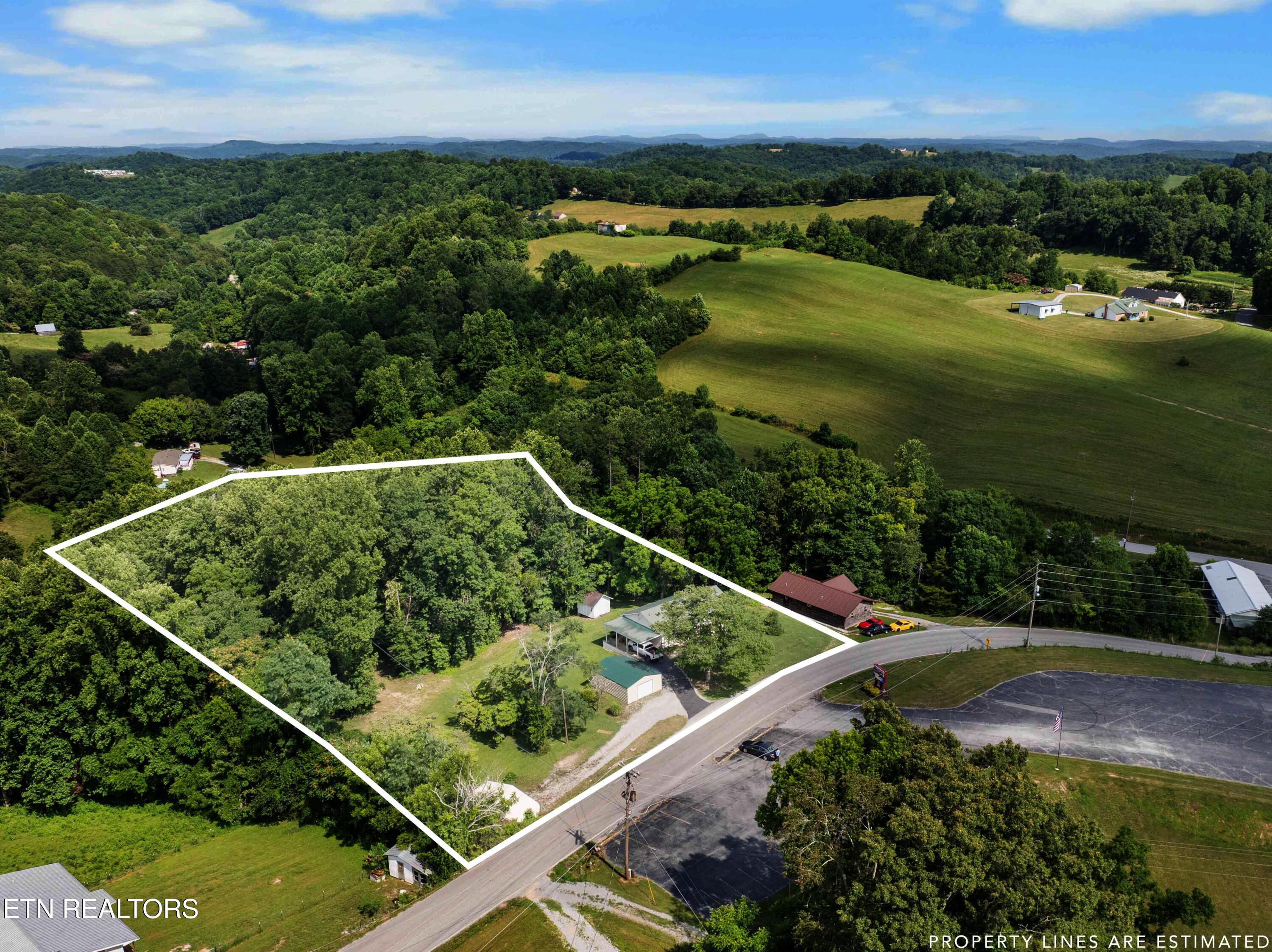 2473 Long Hollow Road Lafollette TN 37766