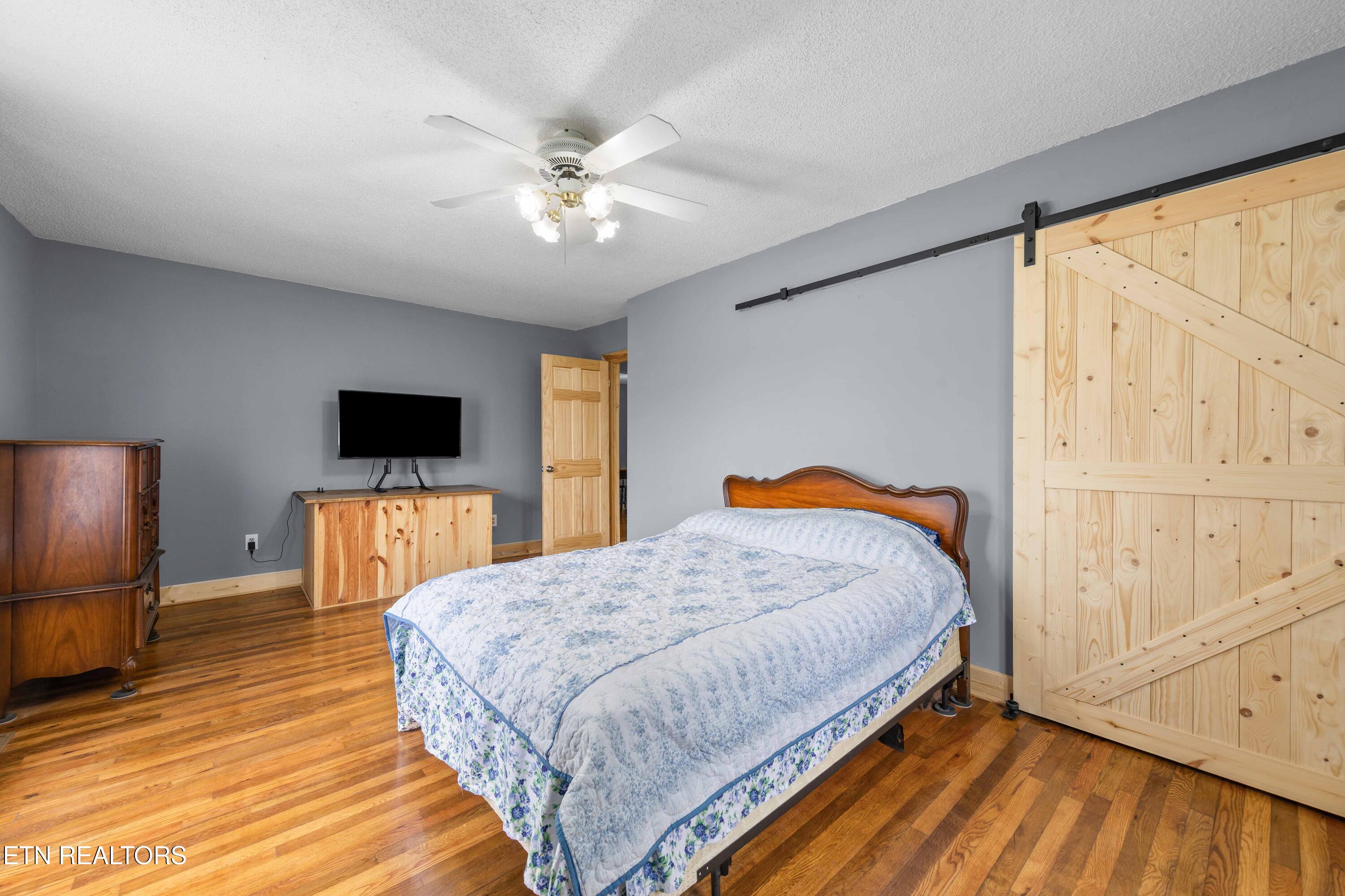2473 Long Hollow Road Lafollette TN 37766