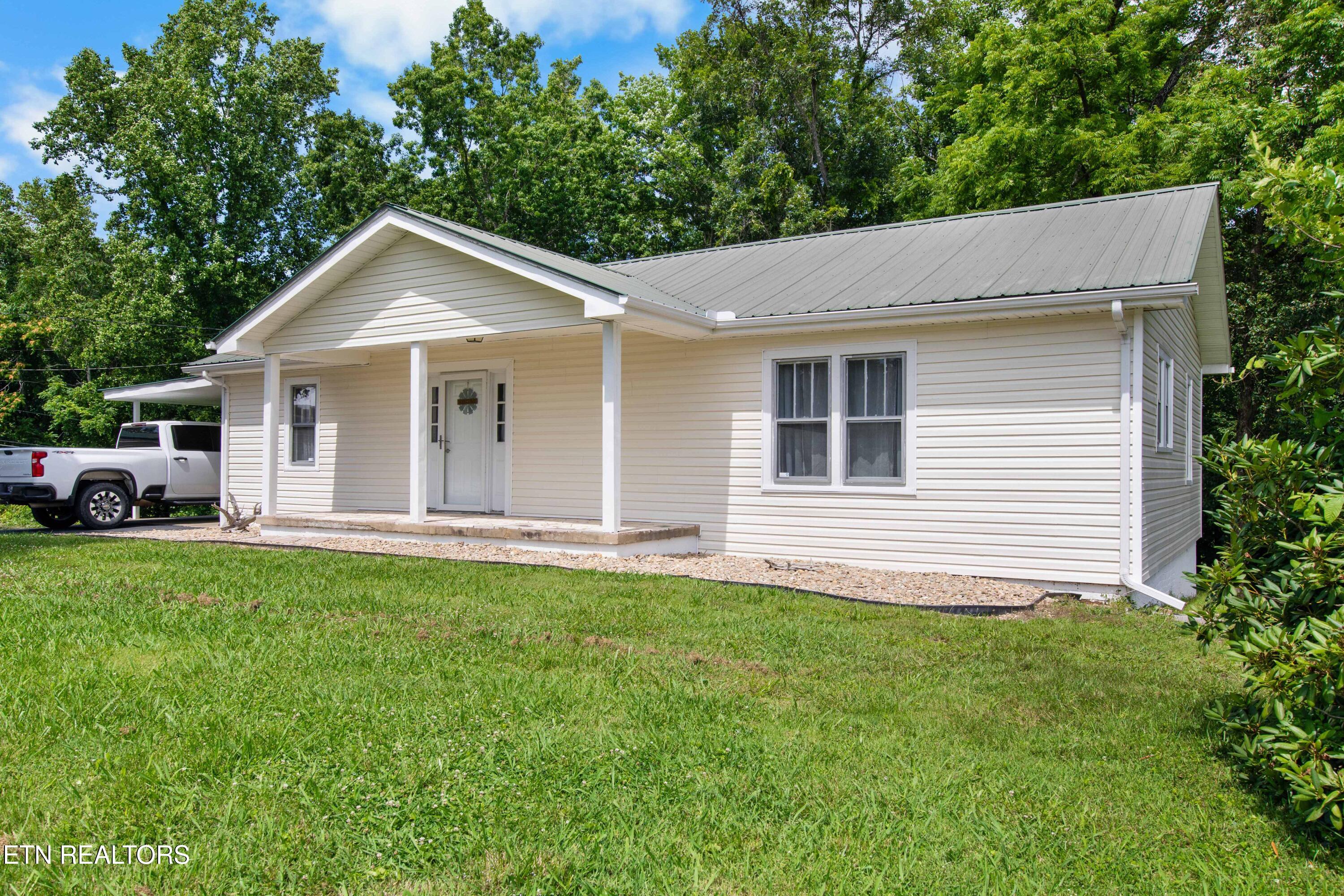 2473 Long Hollow Road Lafollette TN 37766